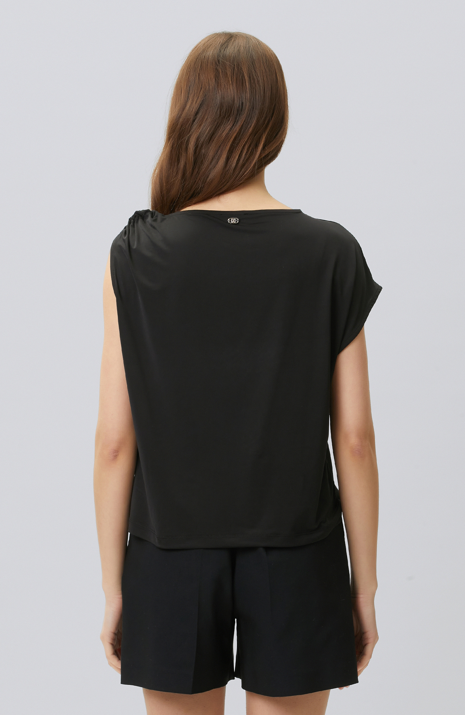 Siyah Aksesuar Detaylı Örme Bluz