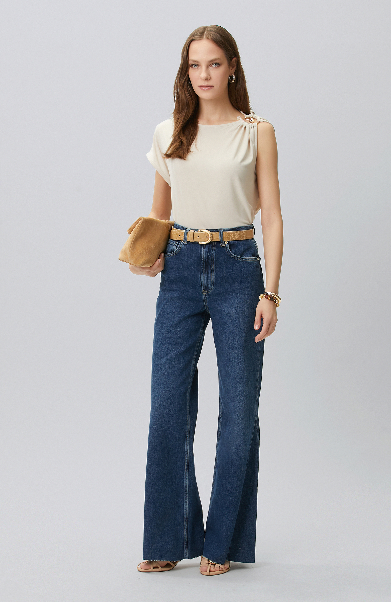 Beige Low Sleeve Shoulder Gold Accessory Knitted Blouse