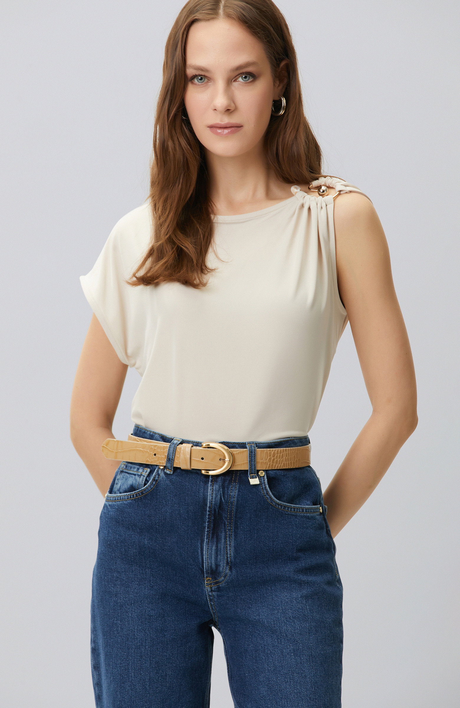 Beige Low Sleeve Shoulder Gold Accessory Knitted Blouse