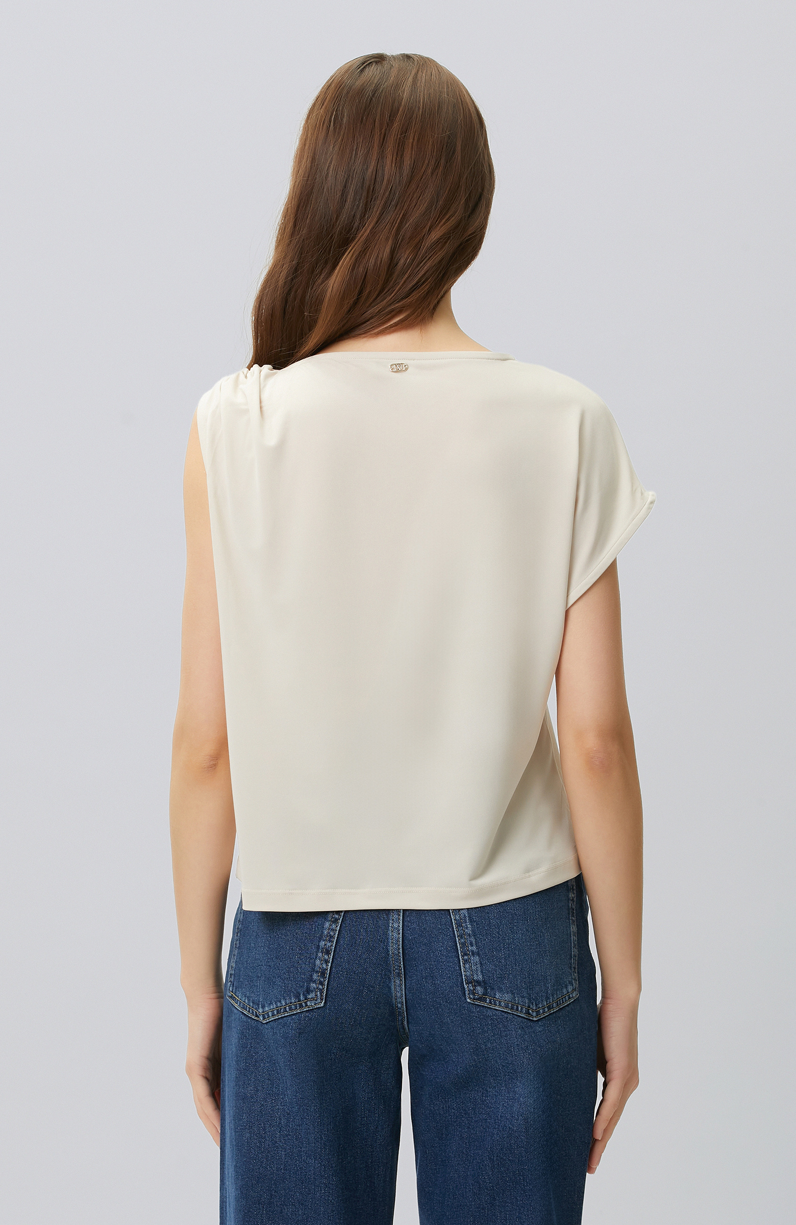 Beige Low Sleeve Shoulder Gold Accessory Knitted Blouse