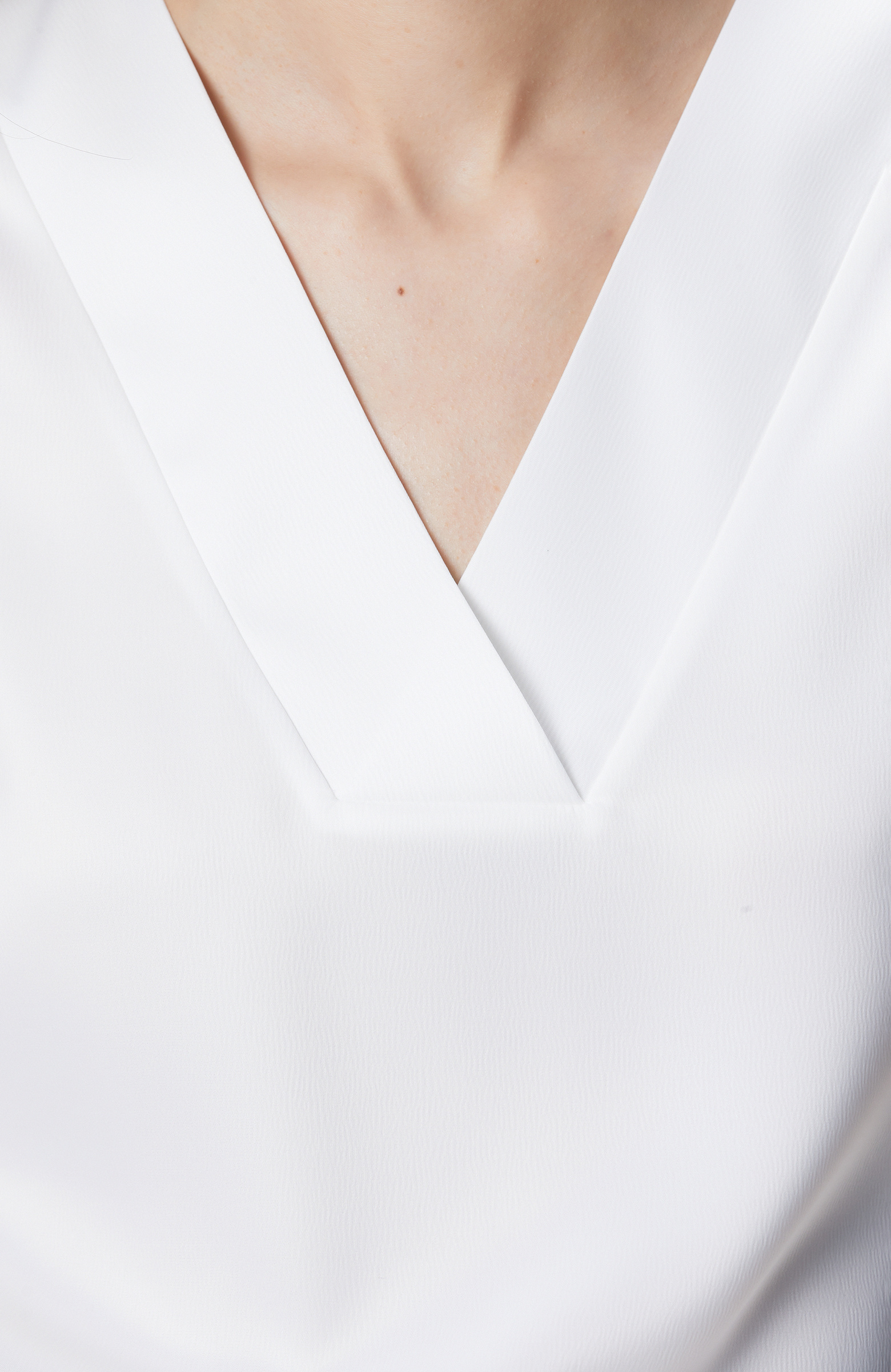 Kırık Beyaz Kalın Askılı Basic Bluz