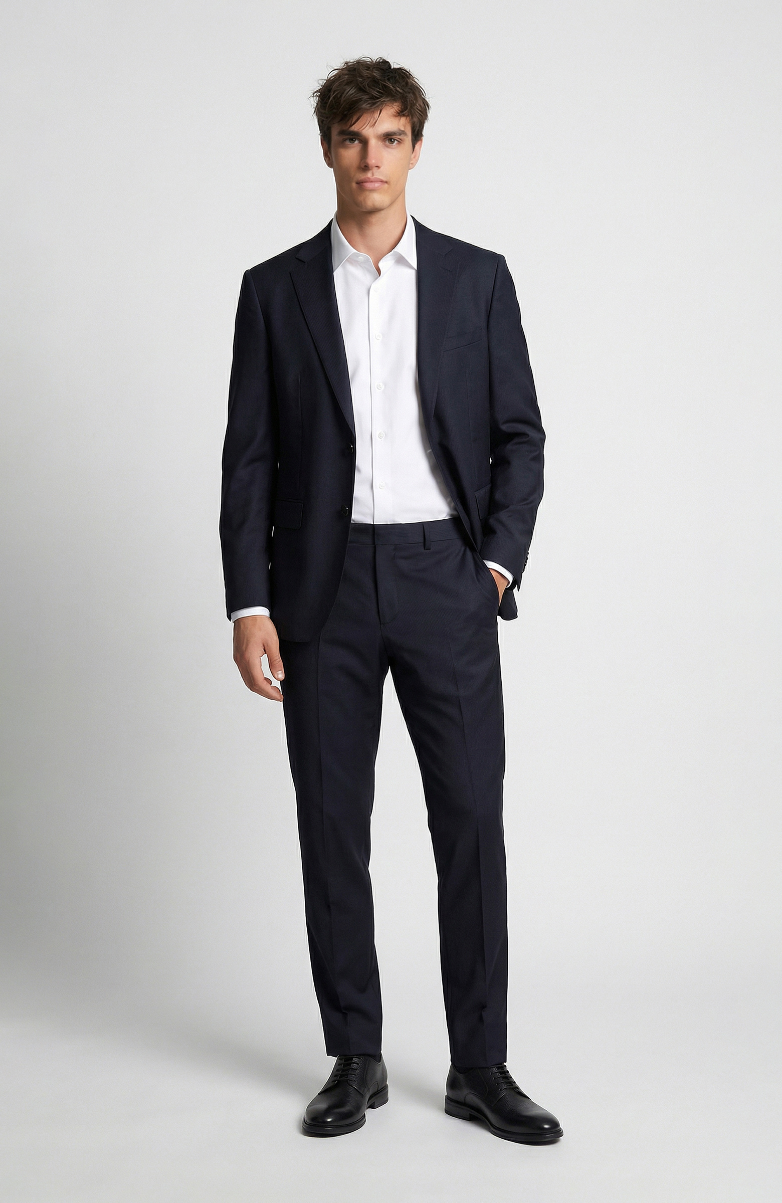 Siyah Yün Karışımlı Çizgili Takım Elbise