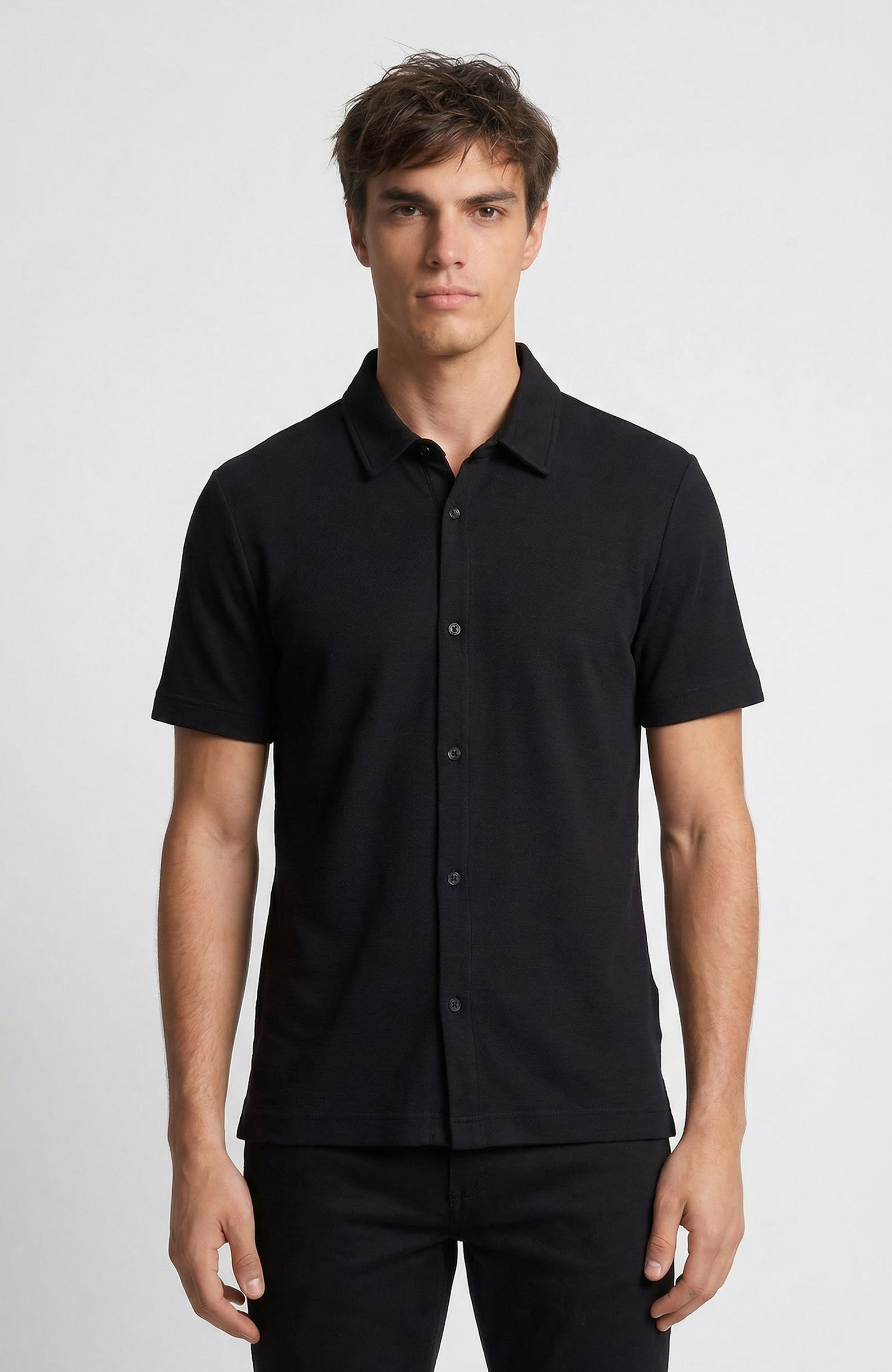 Siyah Jakarlı Kısa Kollu Gömlek