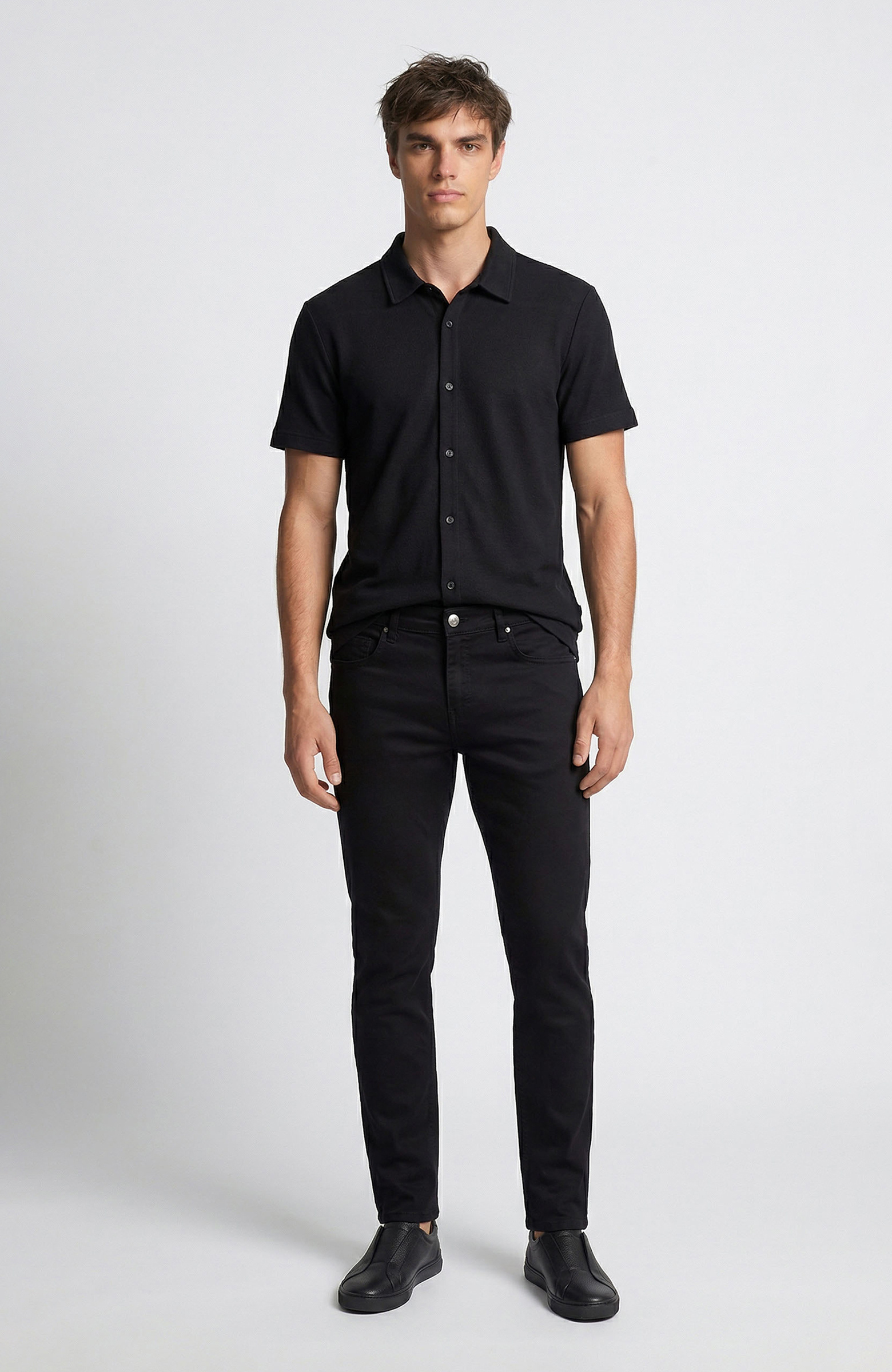 Siyah Jakarlı Kısa Kollu Gömlek