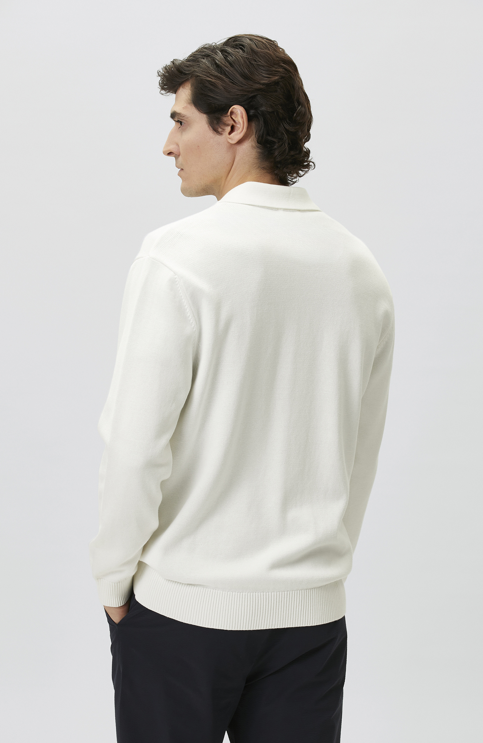 Kırık Beyaz Triko Hırka