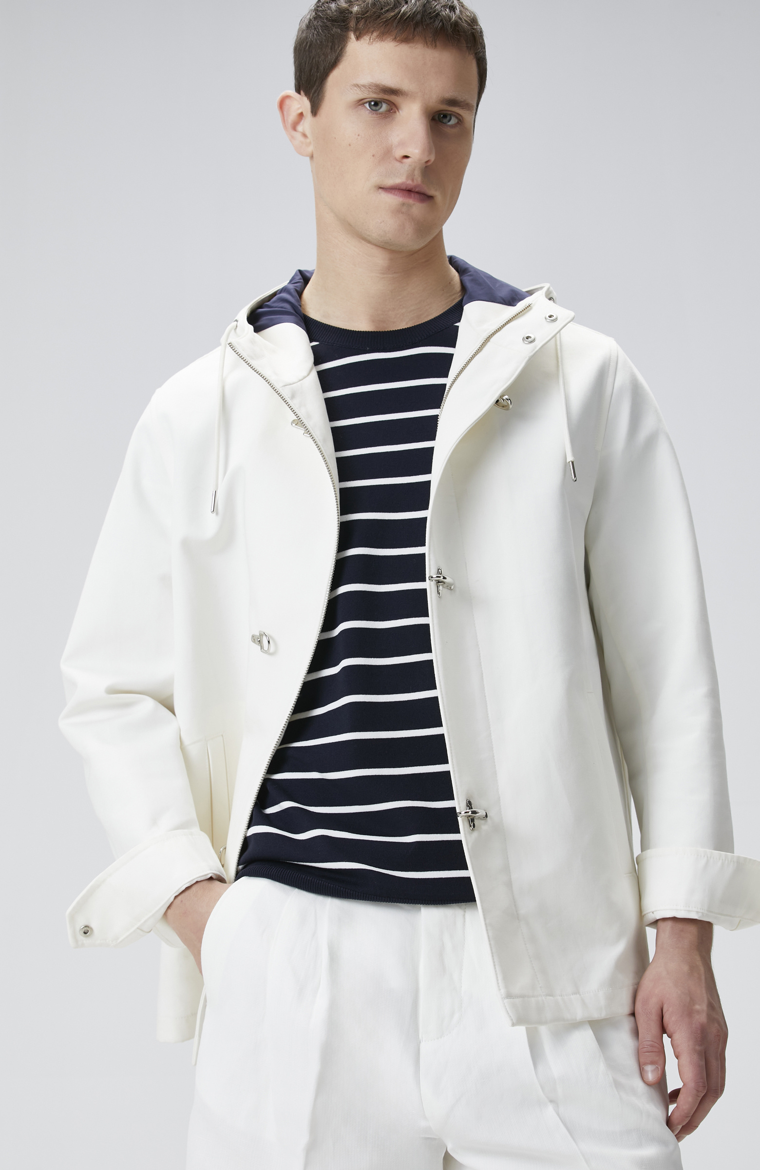 Kırık Beyaz Kapüşon Yaka Denizci Mont