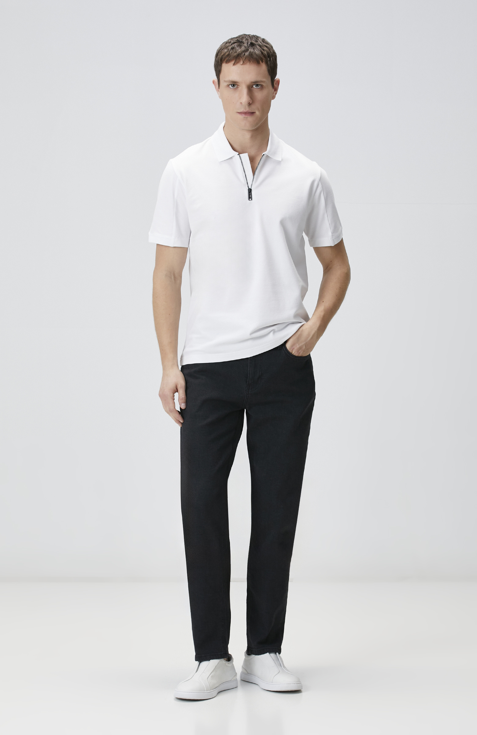 Siyah Polo Yaka Enjeksiyon Baskılı T-shirt