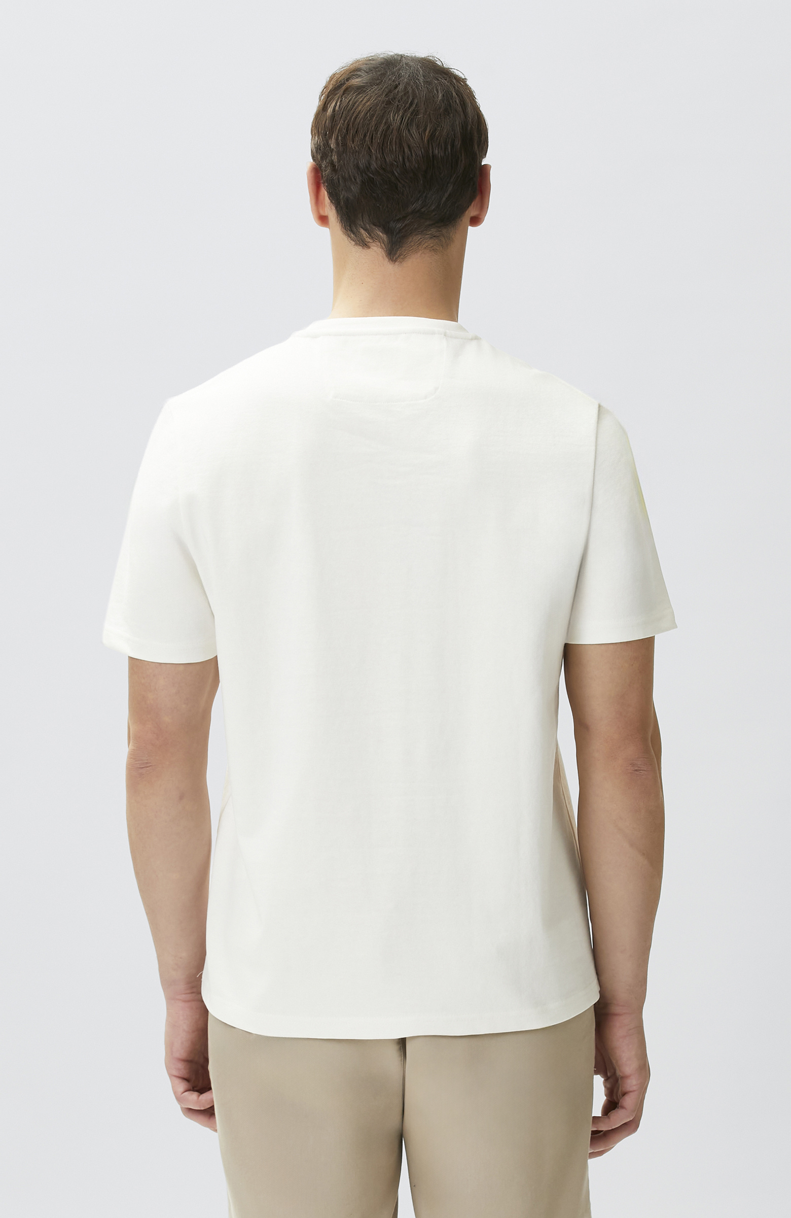 Kırık Beyaz Nakış Detaylı T-shirt
