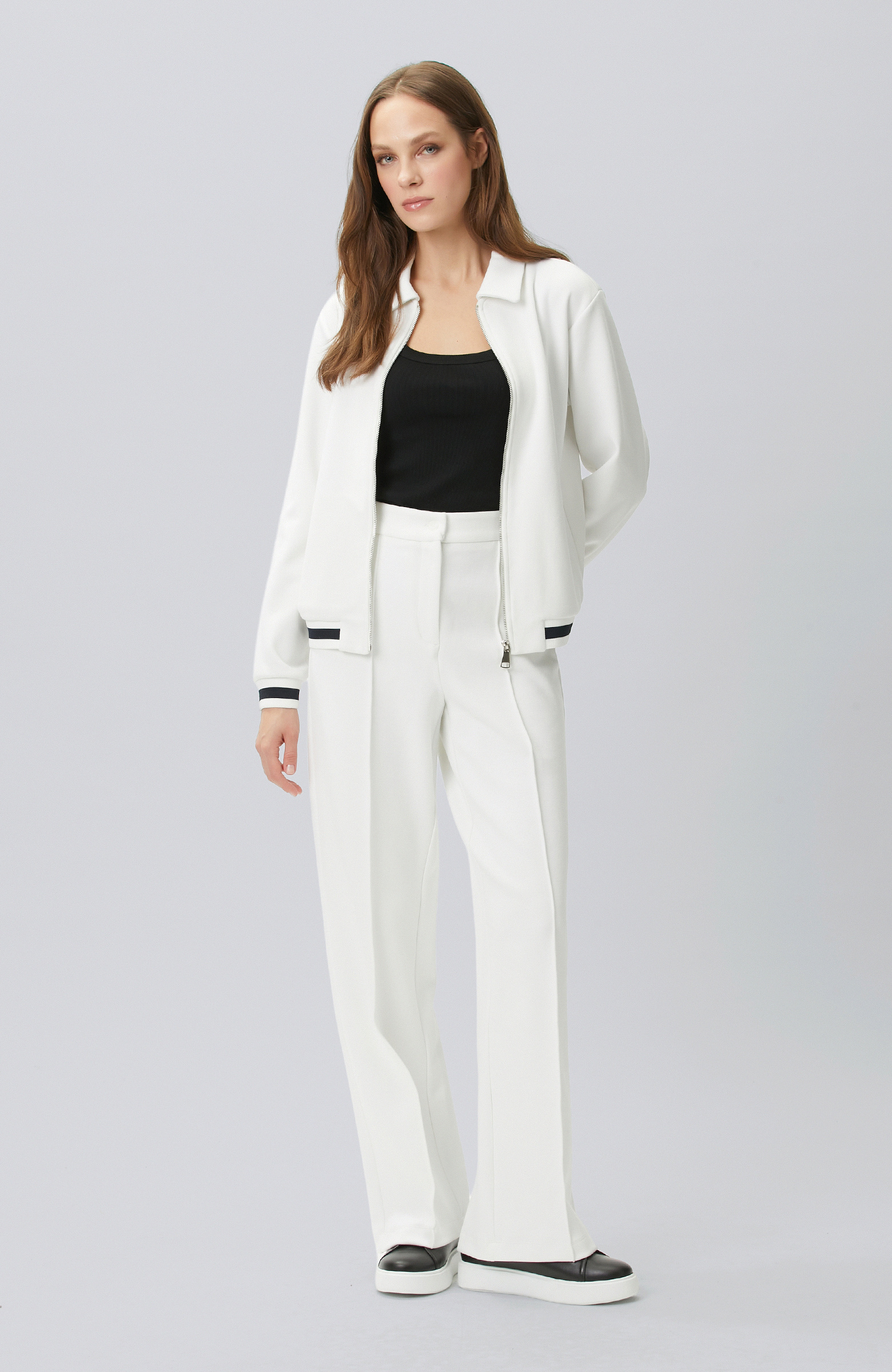 Kırık Beyaz Triko Ribanalı Sweatshirt