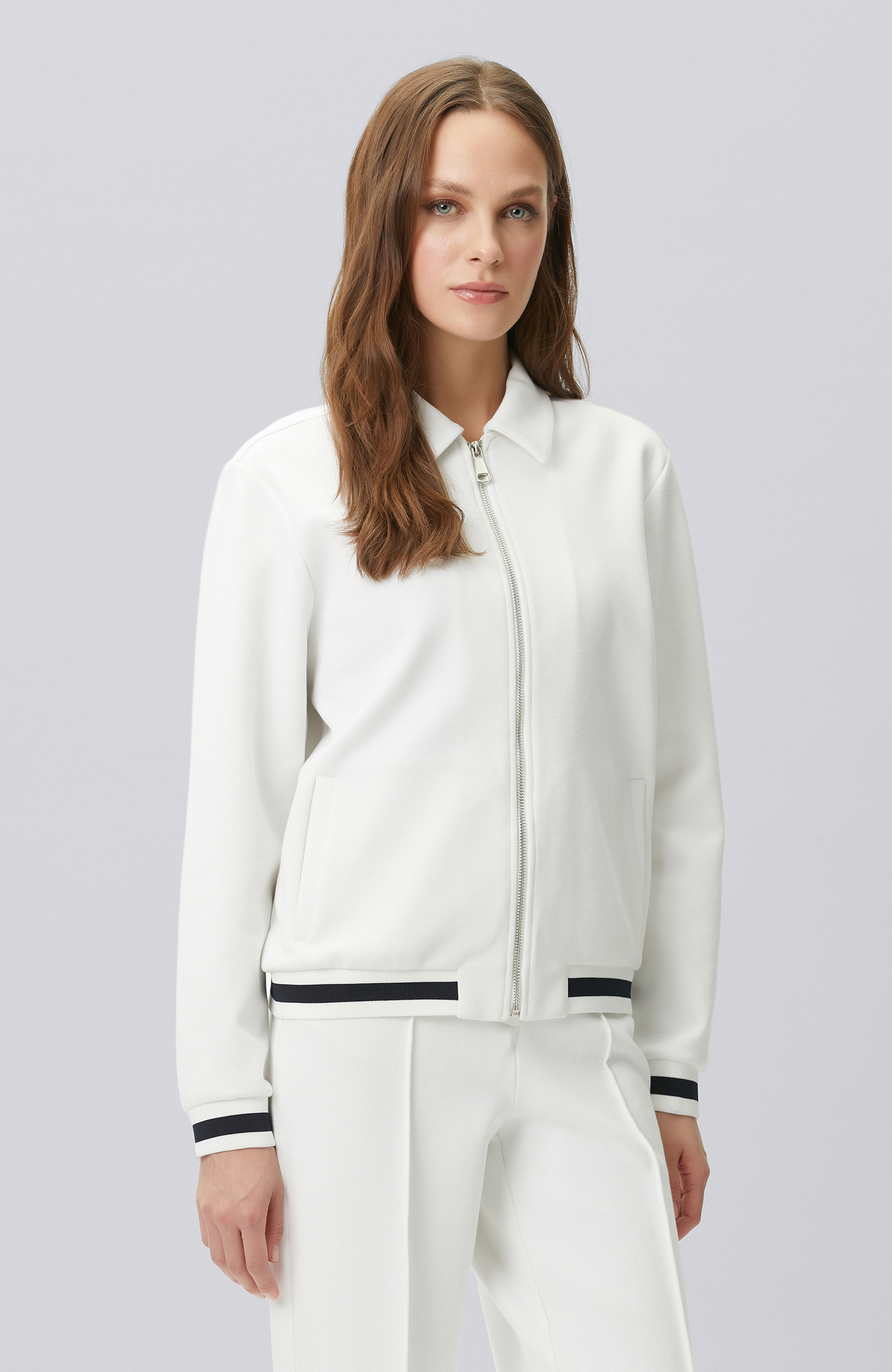 Kırık Beyaz Triko Ribanalı Sweatshirt