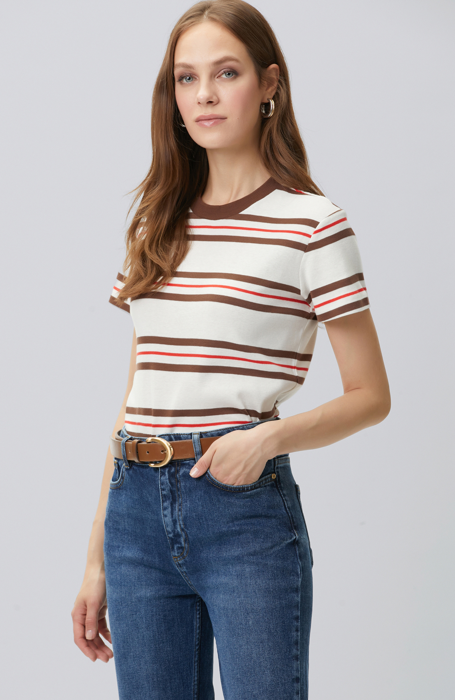 Çok Renkli Çizgili T-shirt
