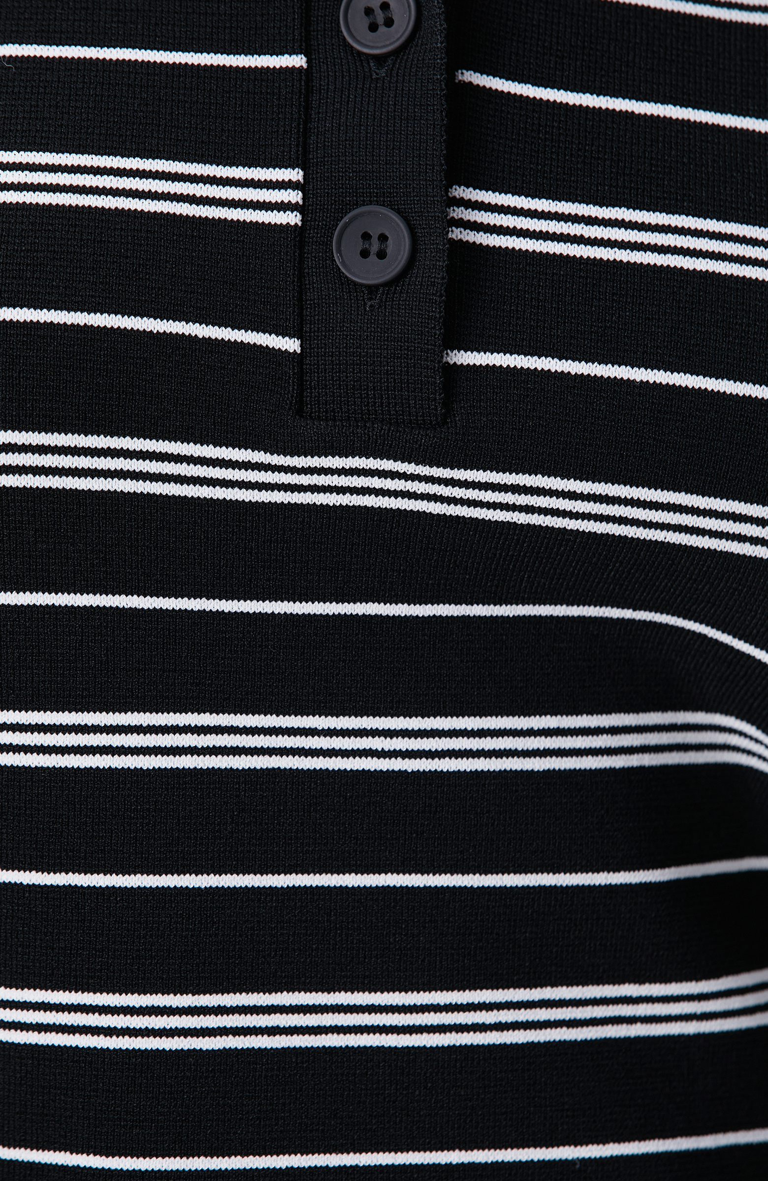 Siyah Beyaz Çizgili Kazak