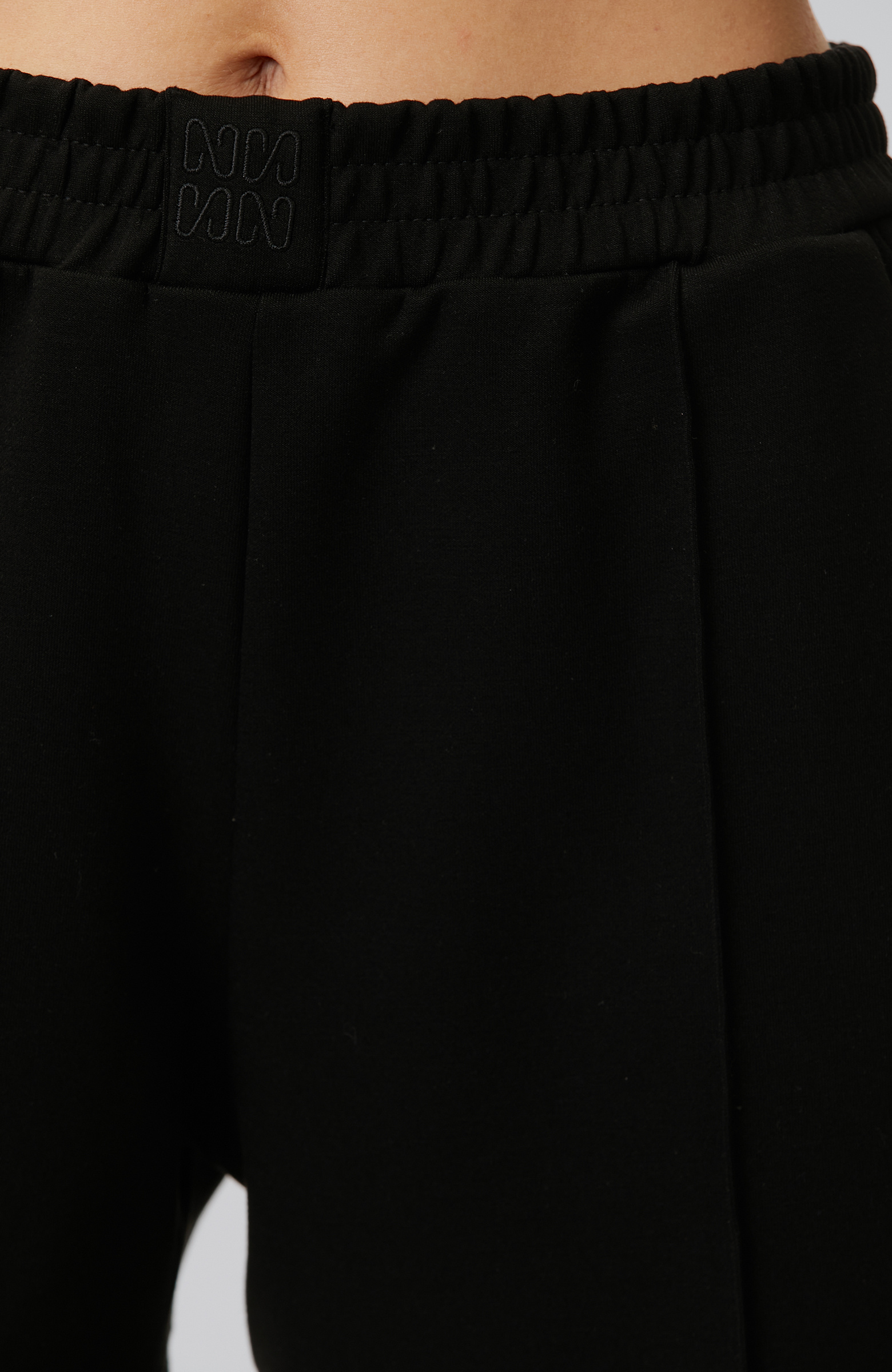 Black Ribbed Detailed Knitted Shorts
