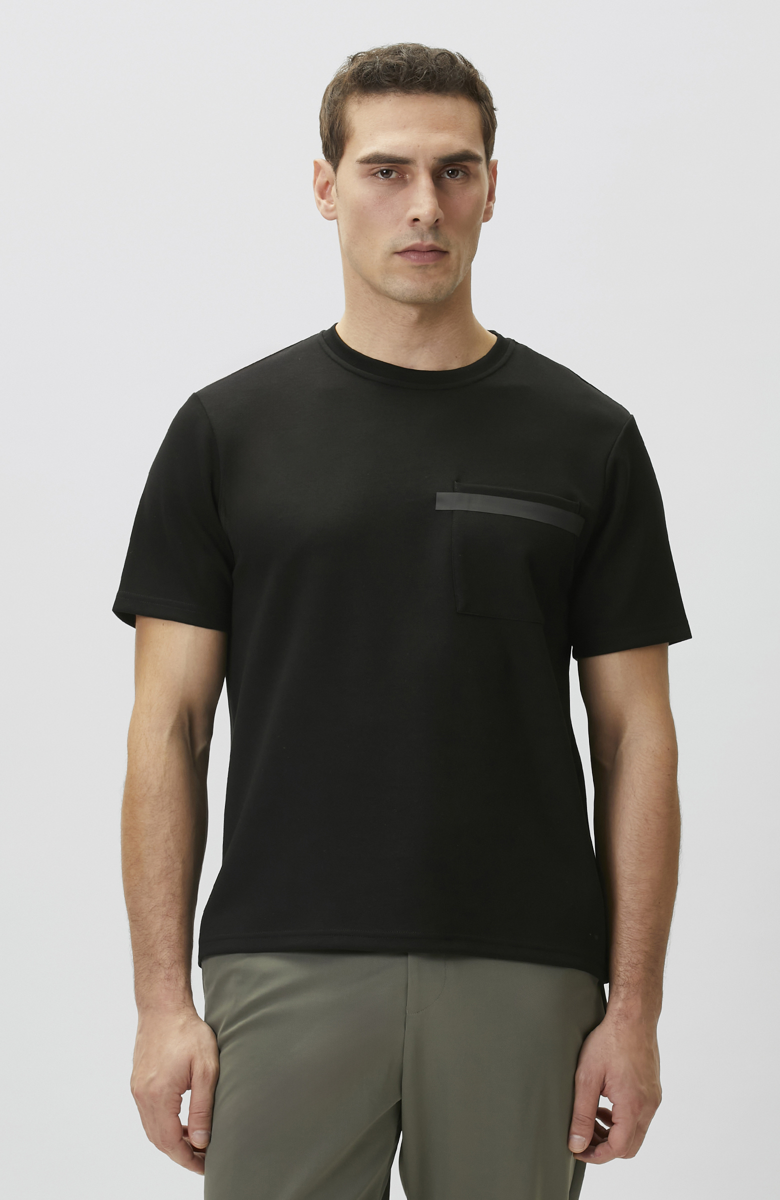 Siyah Baskı Detaylı T-shirt