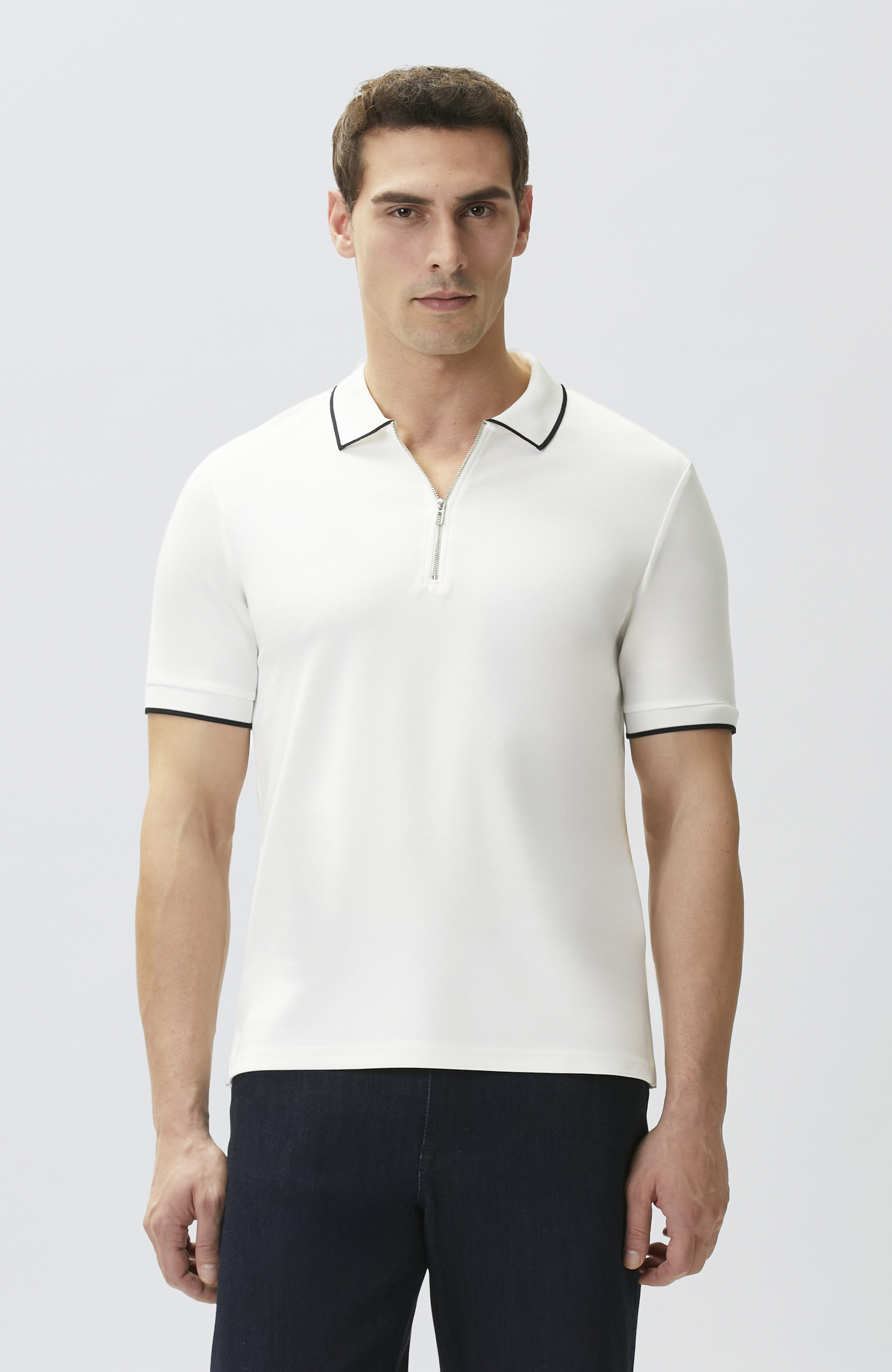 Kırık Beyaz Polo Yaka Pike Desen T-shirt