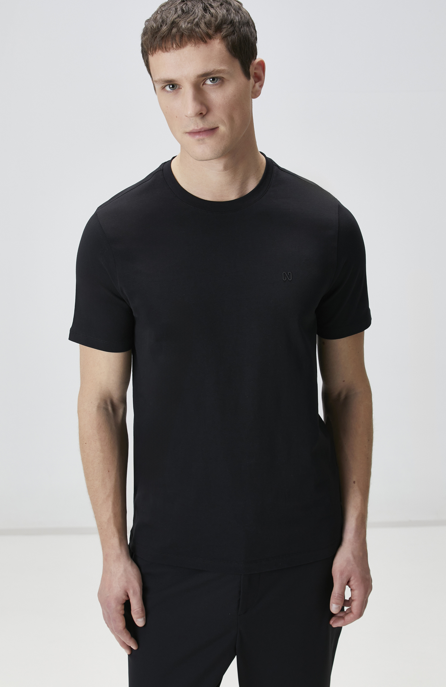 Siyah Kısa Kol Basic T-shirt