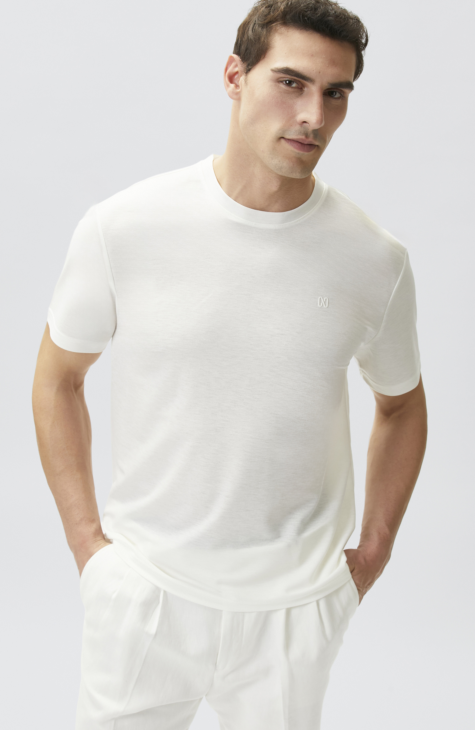 Comfort Fit Kırık Beyaz Bisiklet Yaka T-shirt