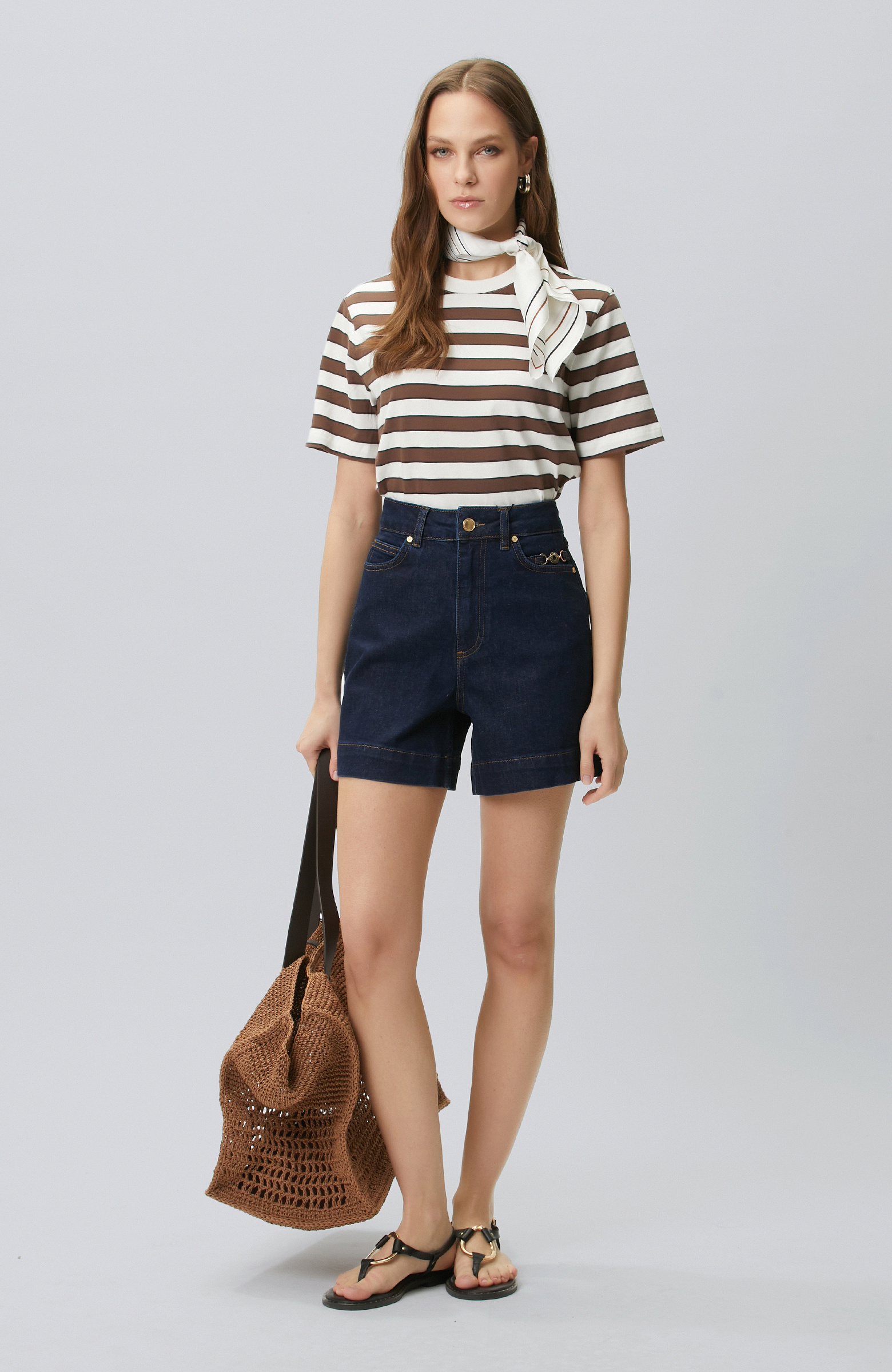 Lacivert Raw Yıkama Kısa Denim Şort