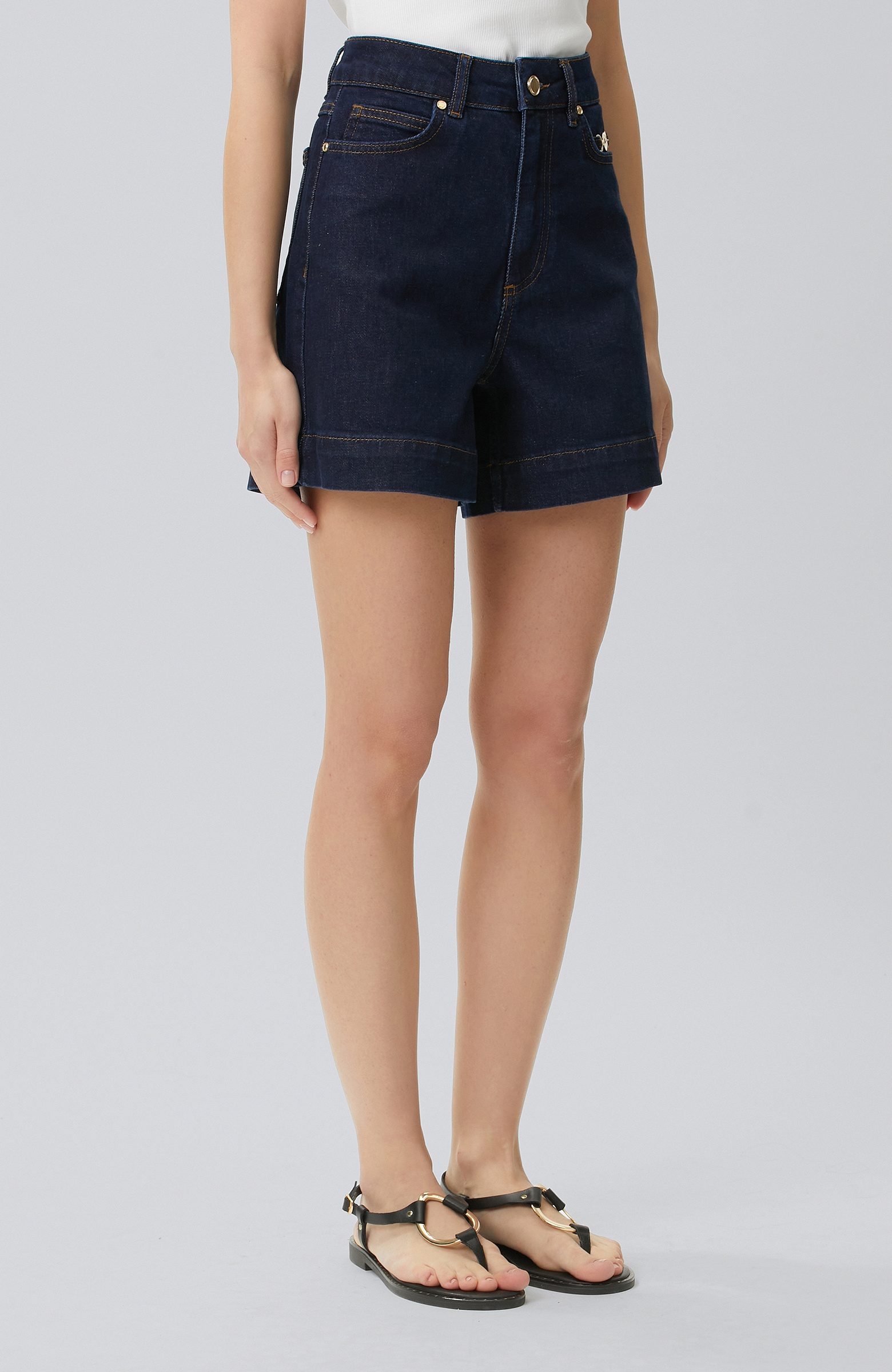 Lacivert Raw Yıkama Kısa Denim Şort