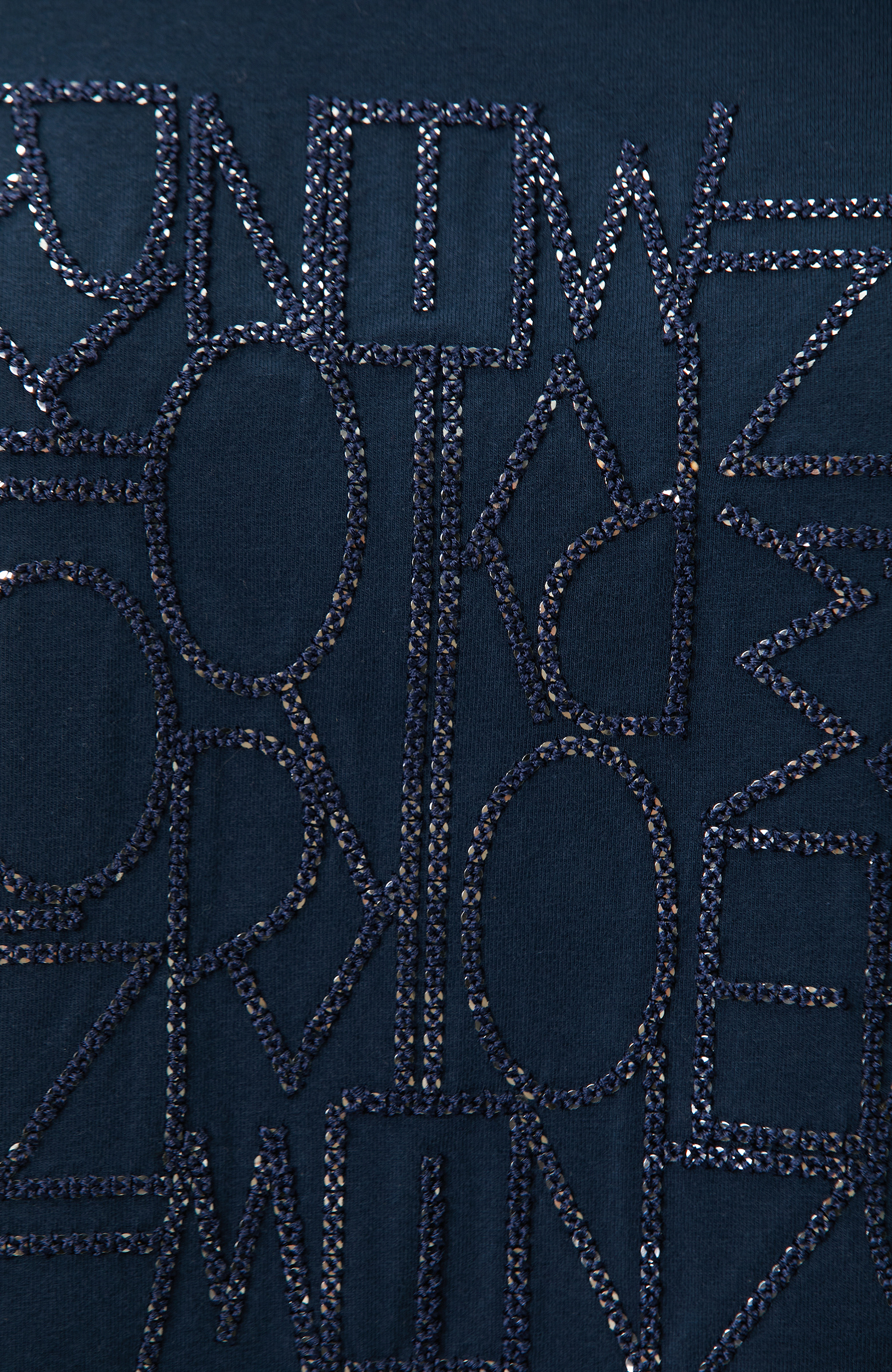 Lacivert Nakış Detaylı T-shirt