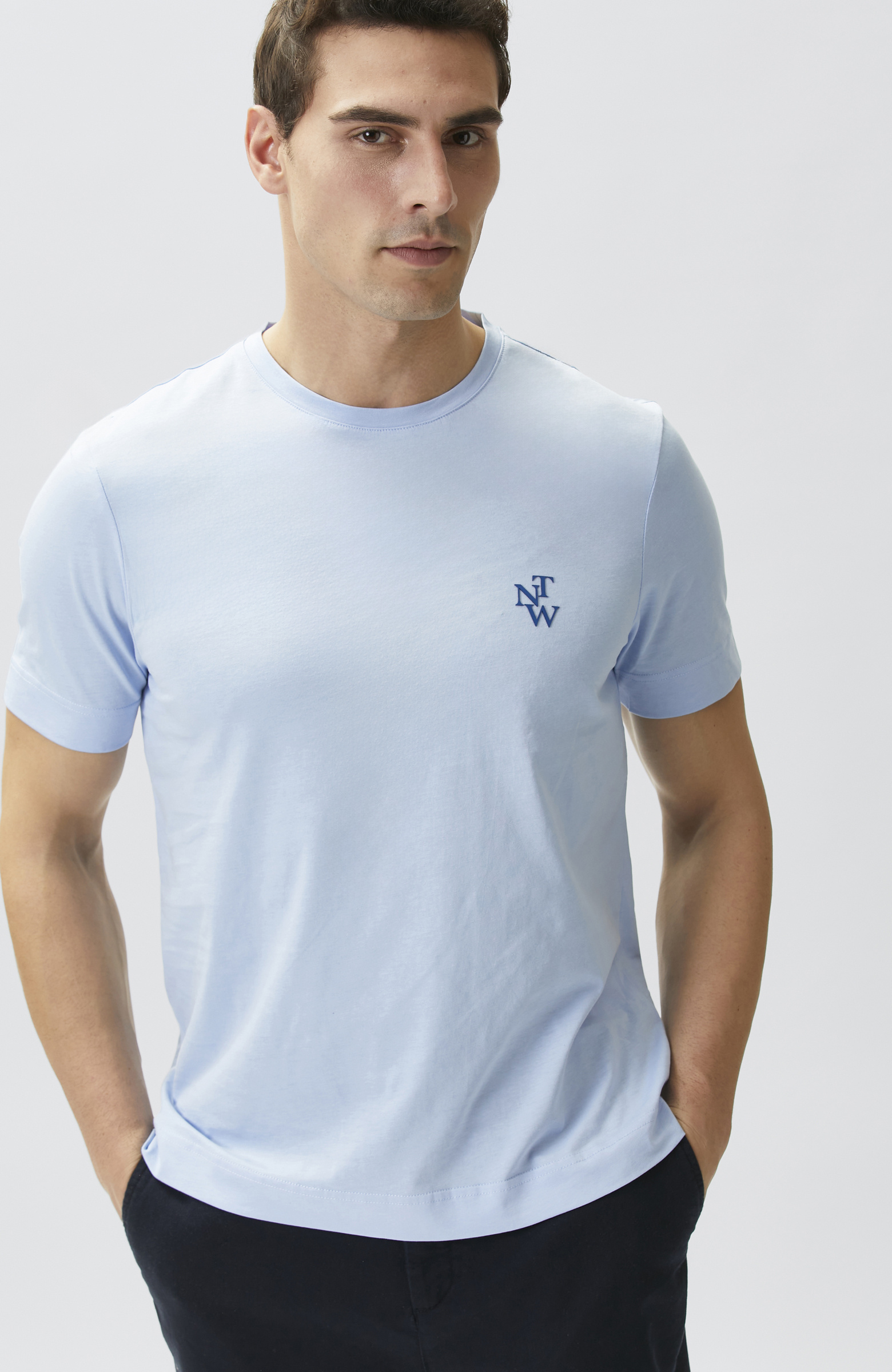 Comfort Fit Açık Mavi Göğüs Baskı Detaylı T-shirt