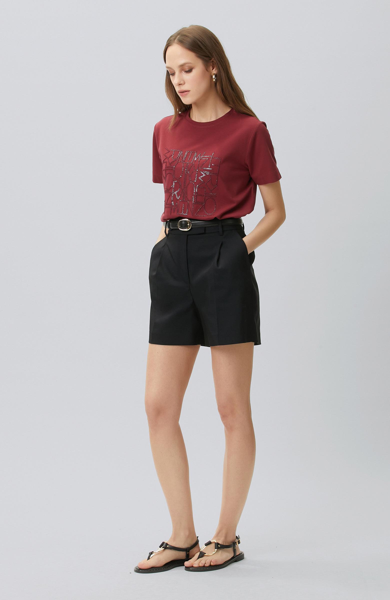 Vişne Nakış Detaylı T-shirt