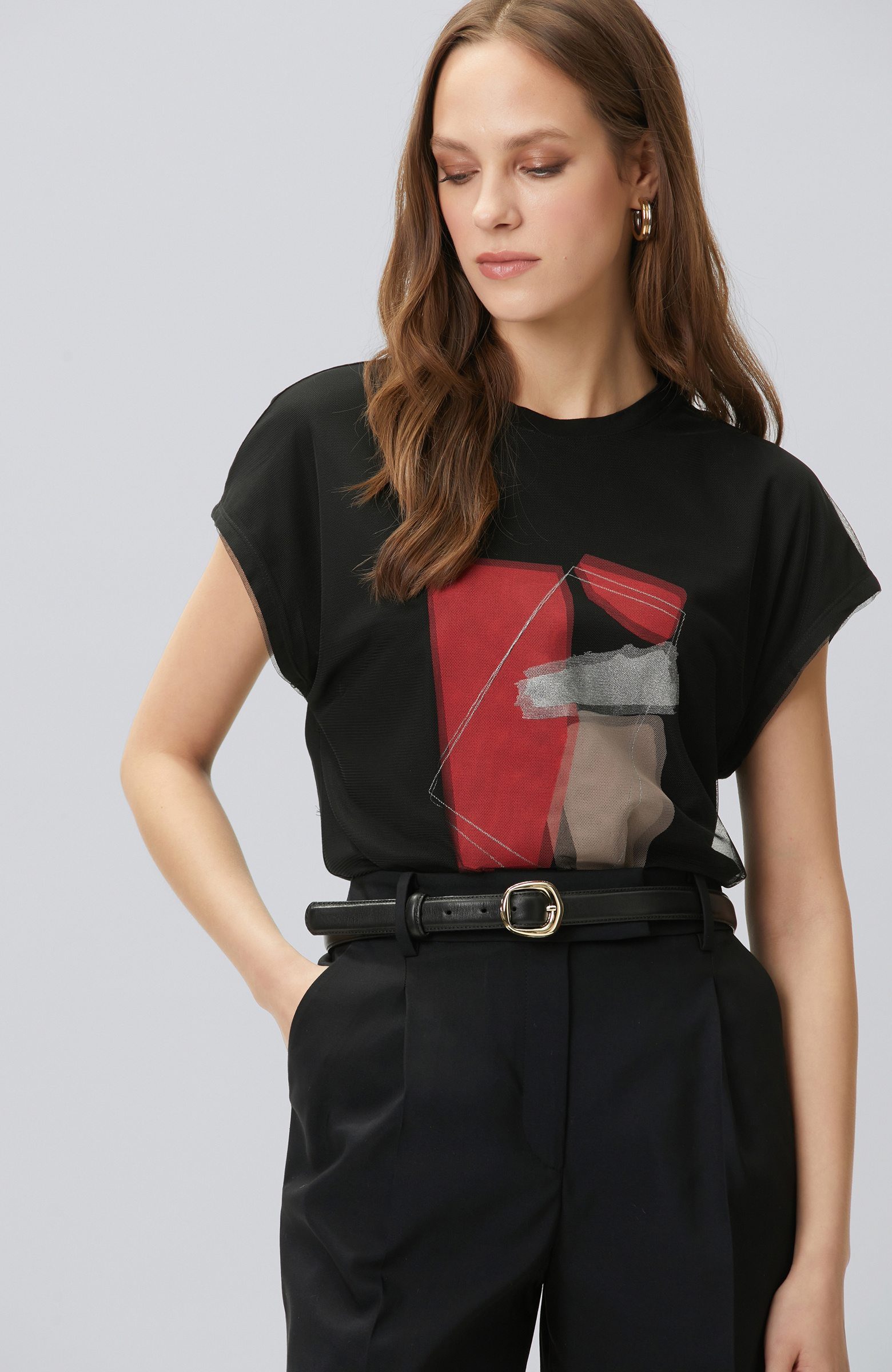 Siyah Tül Garnili Baskılı T-shirt