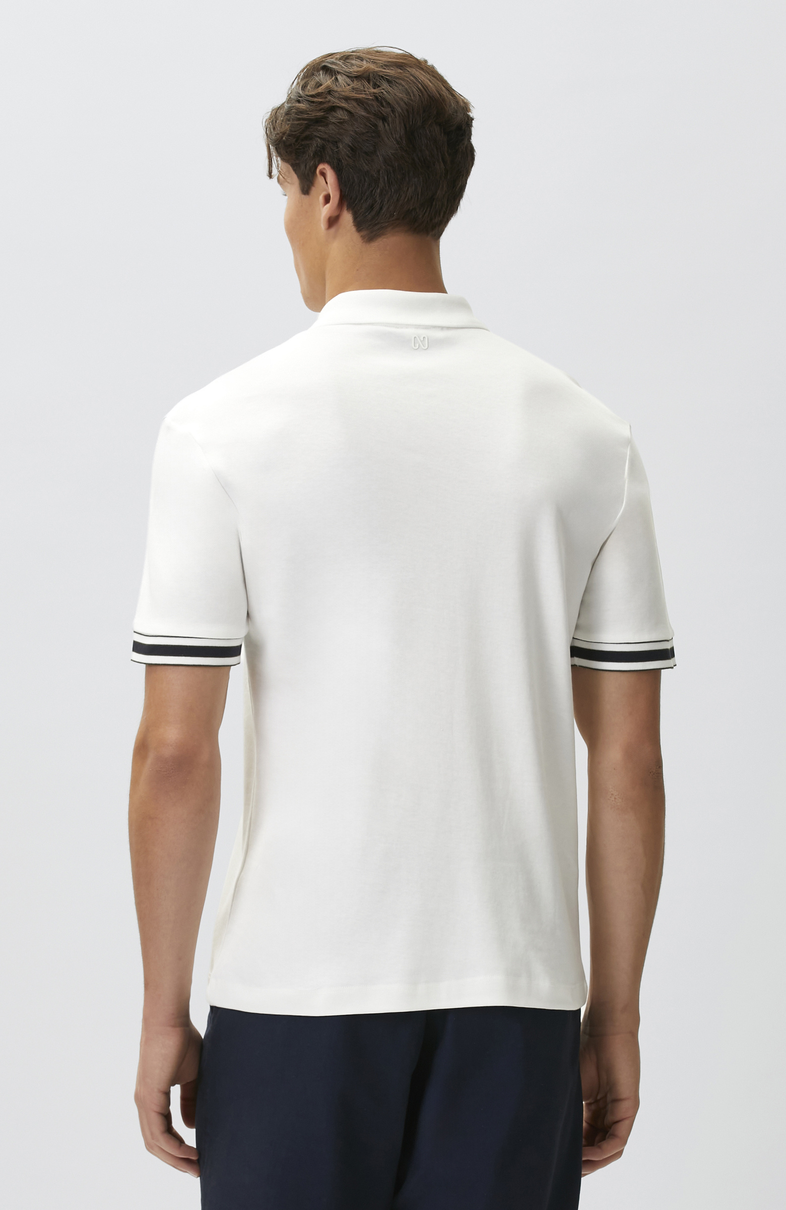 Beyaz Gizli Patlı Polo Yaka Garnili T-shirt