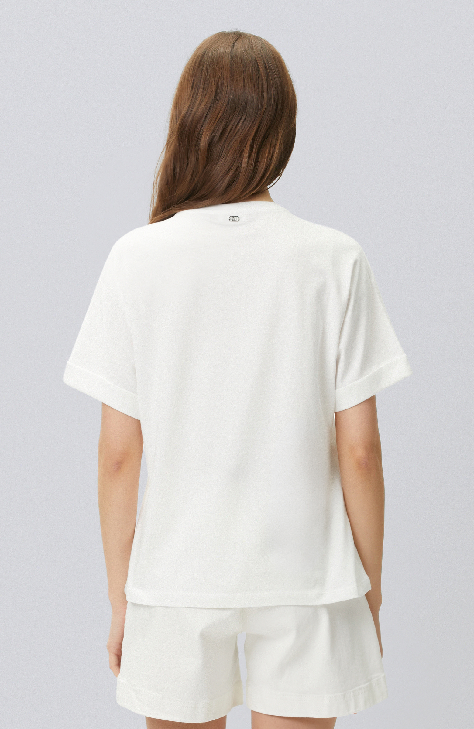 Kırık Beyaz Düşük Omuz Omzu Brode Detaylı T-shirt