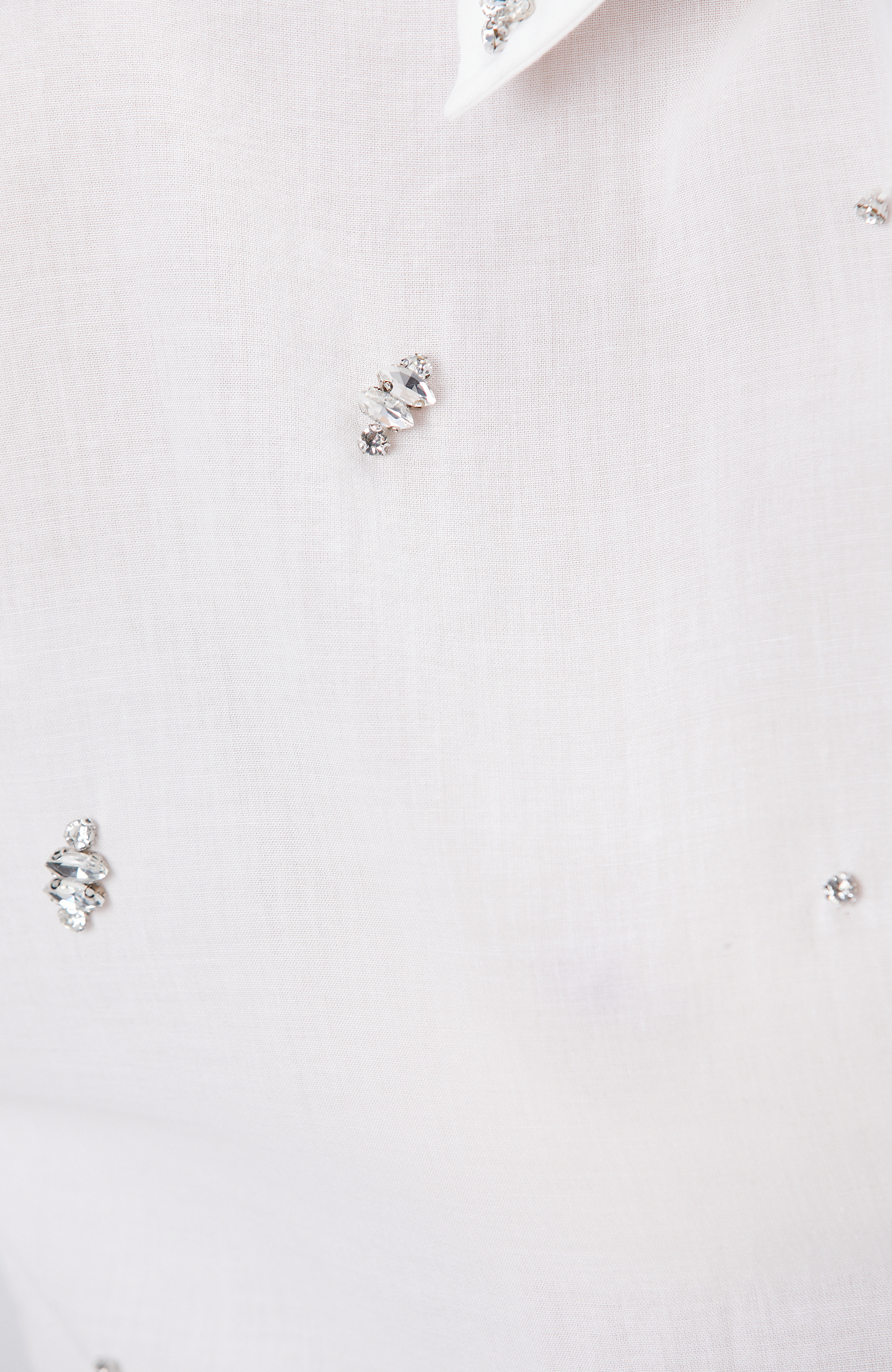 Beyaz Dağınık Taş İşlemeli Cep Detaylı Gömlek