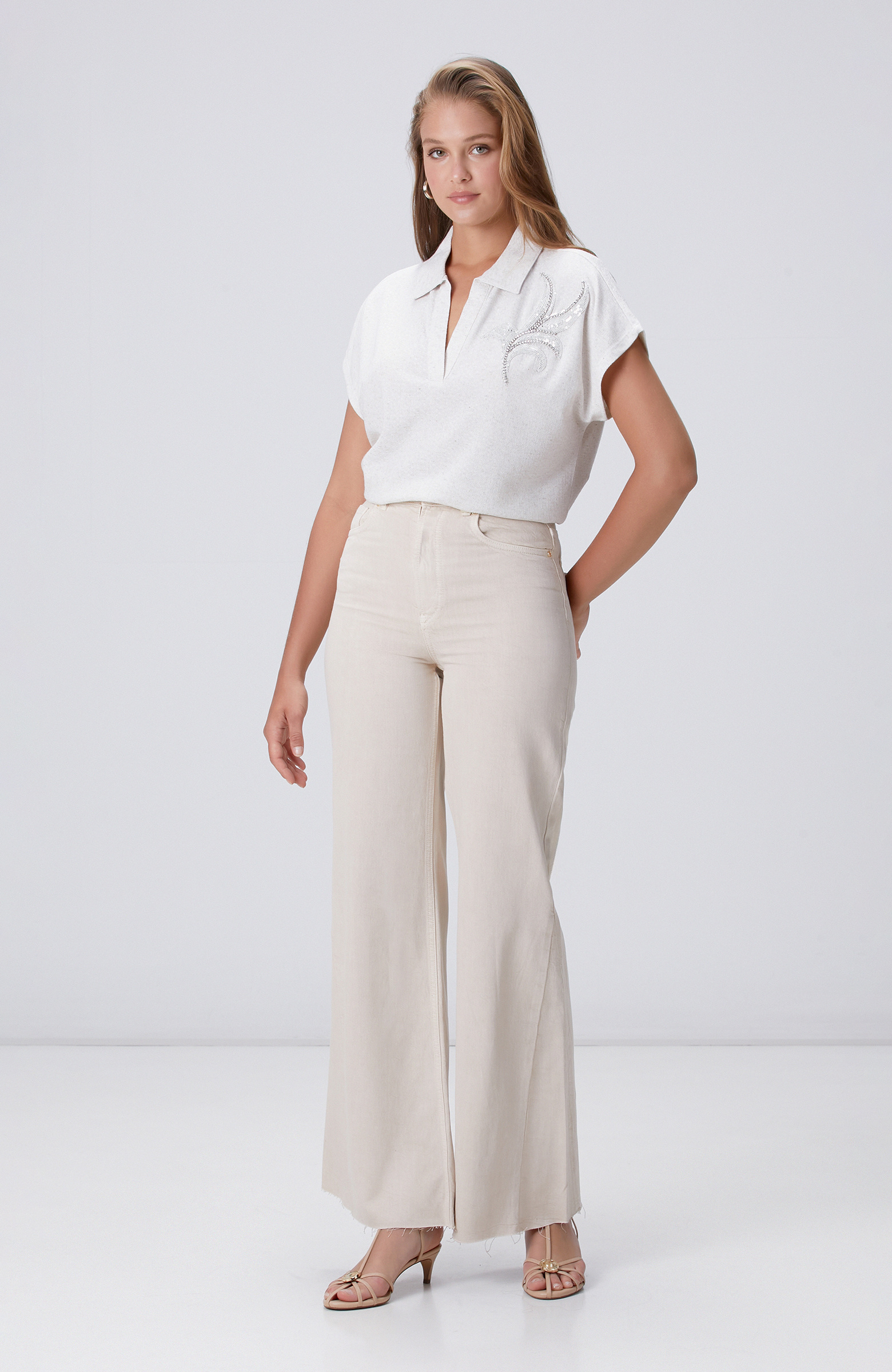 Bej Melanj Payet Nakış Detaylı T-shirt