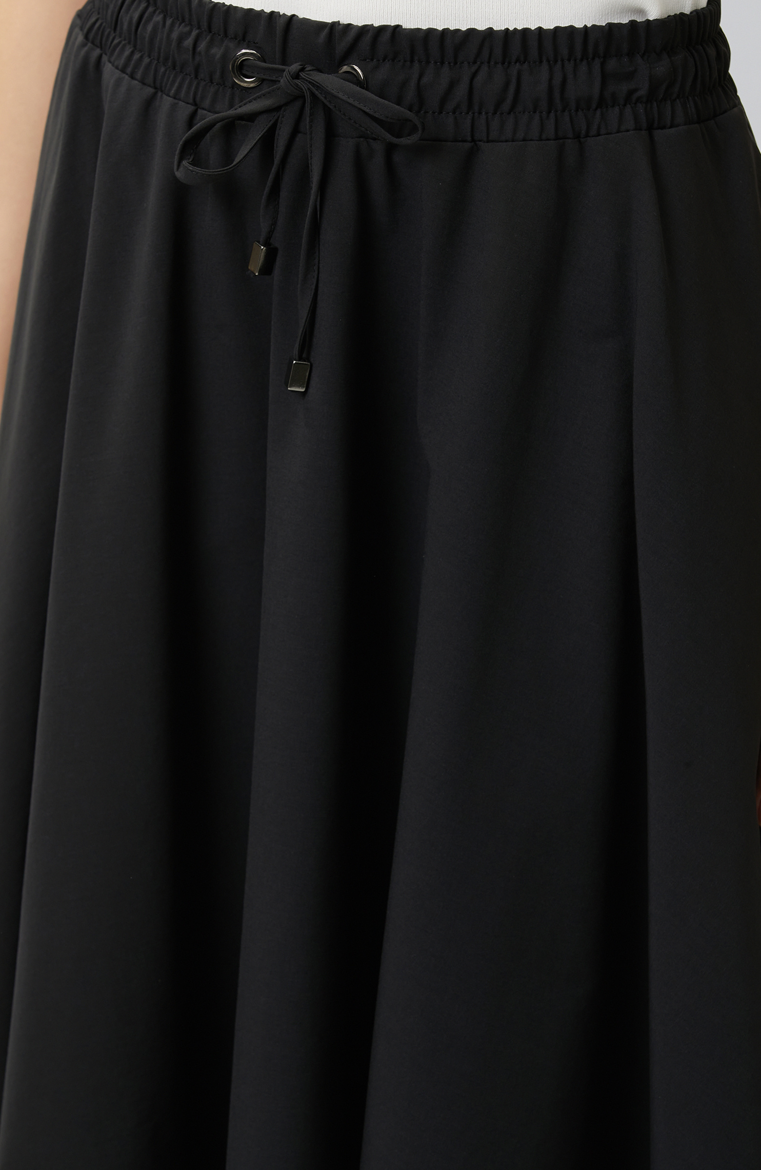 Black Elastic Waist Cord Tie Skirt