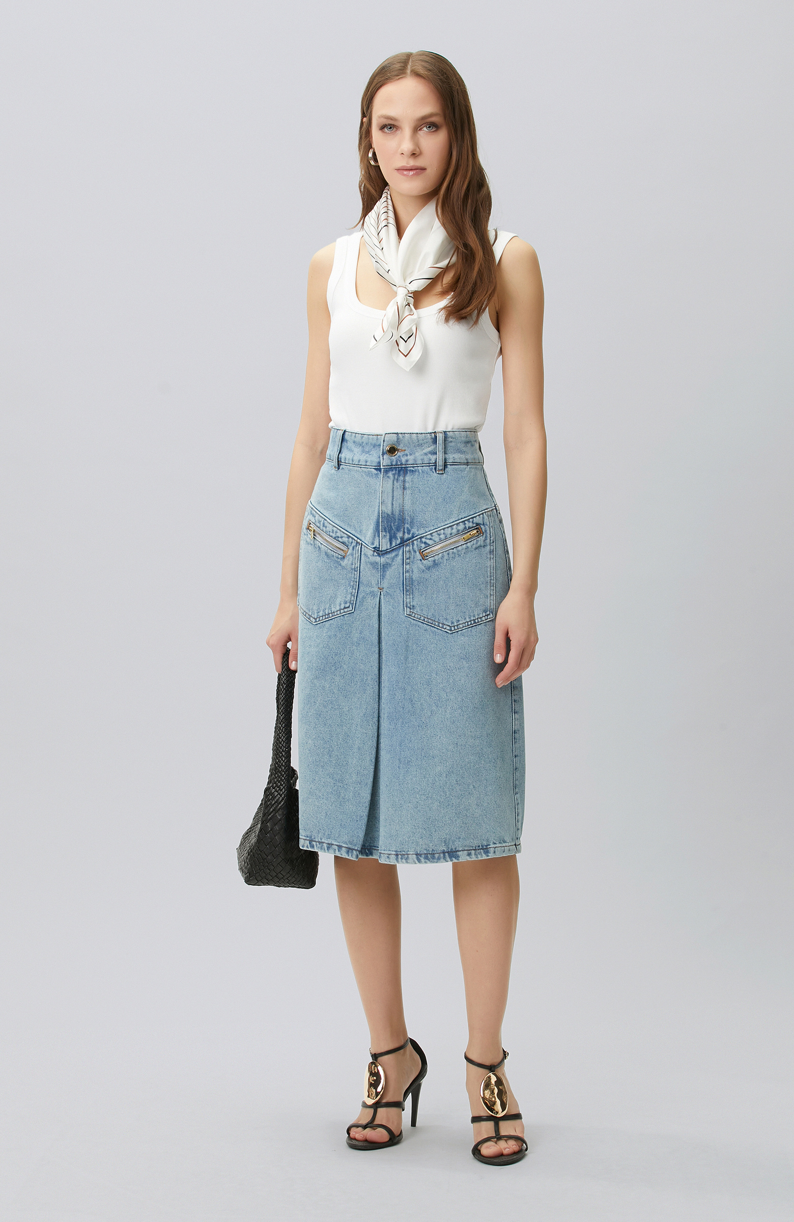 Light Indigo Blue Pleated Detailed Denim Skirt