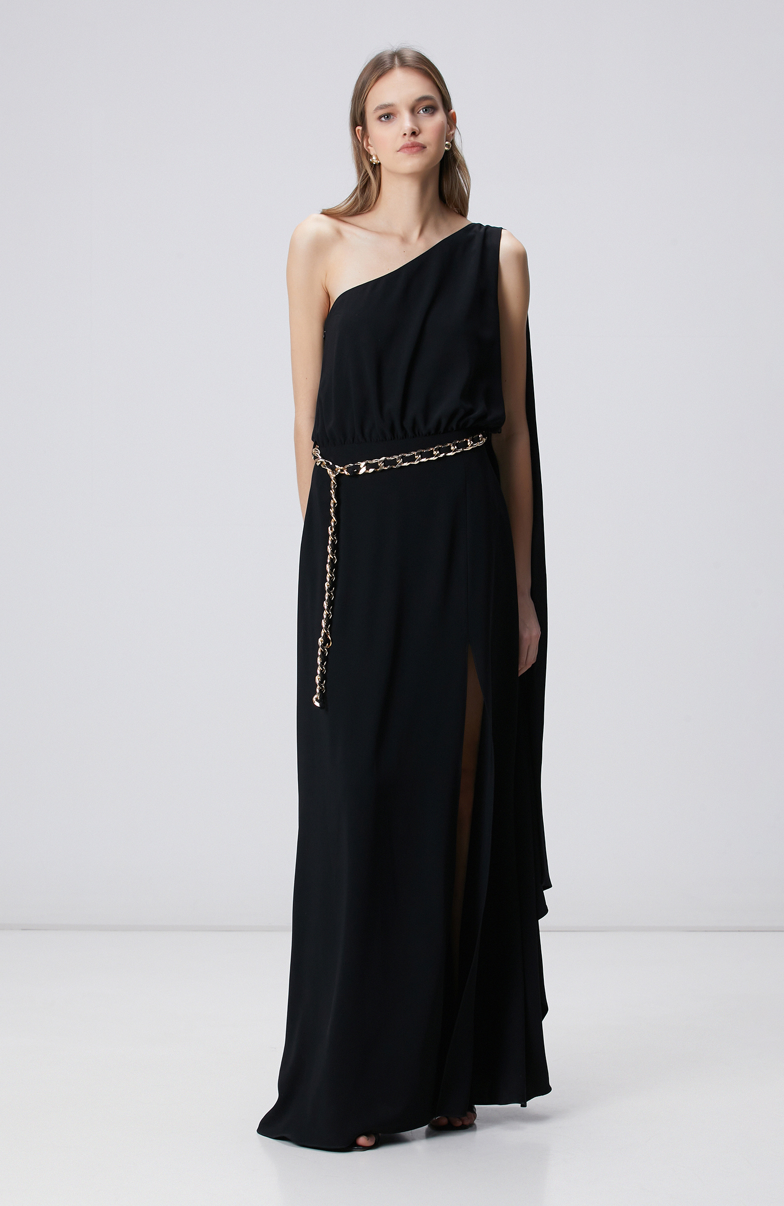 Siyah Kemer Aksesuarlı Abiye Elbise