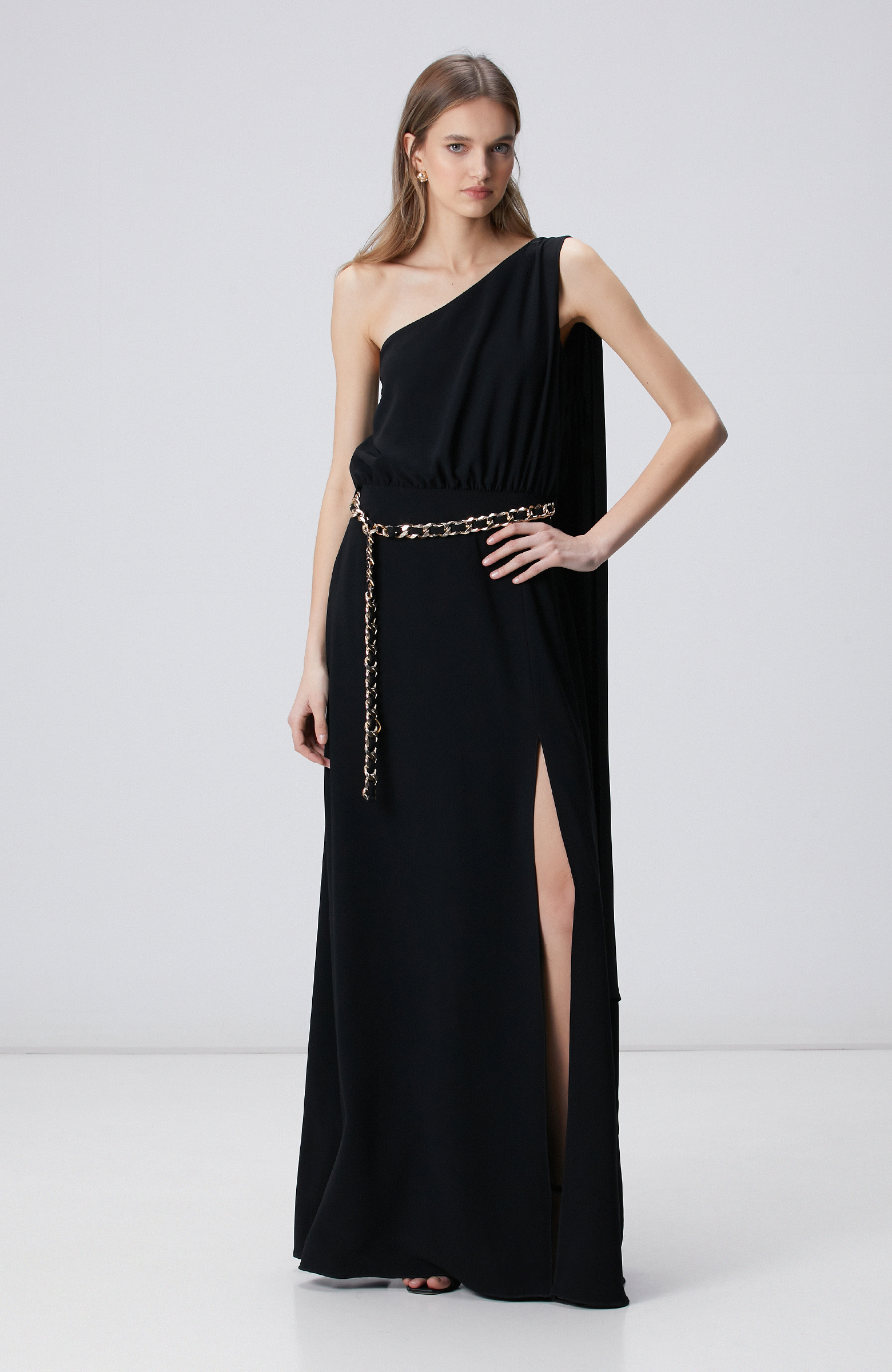 Siyah Kemer Aksesuarlı Abiye Elbise