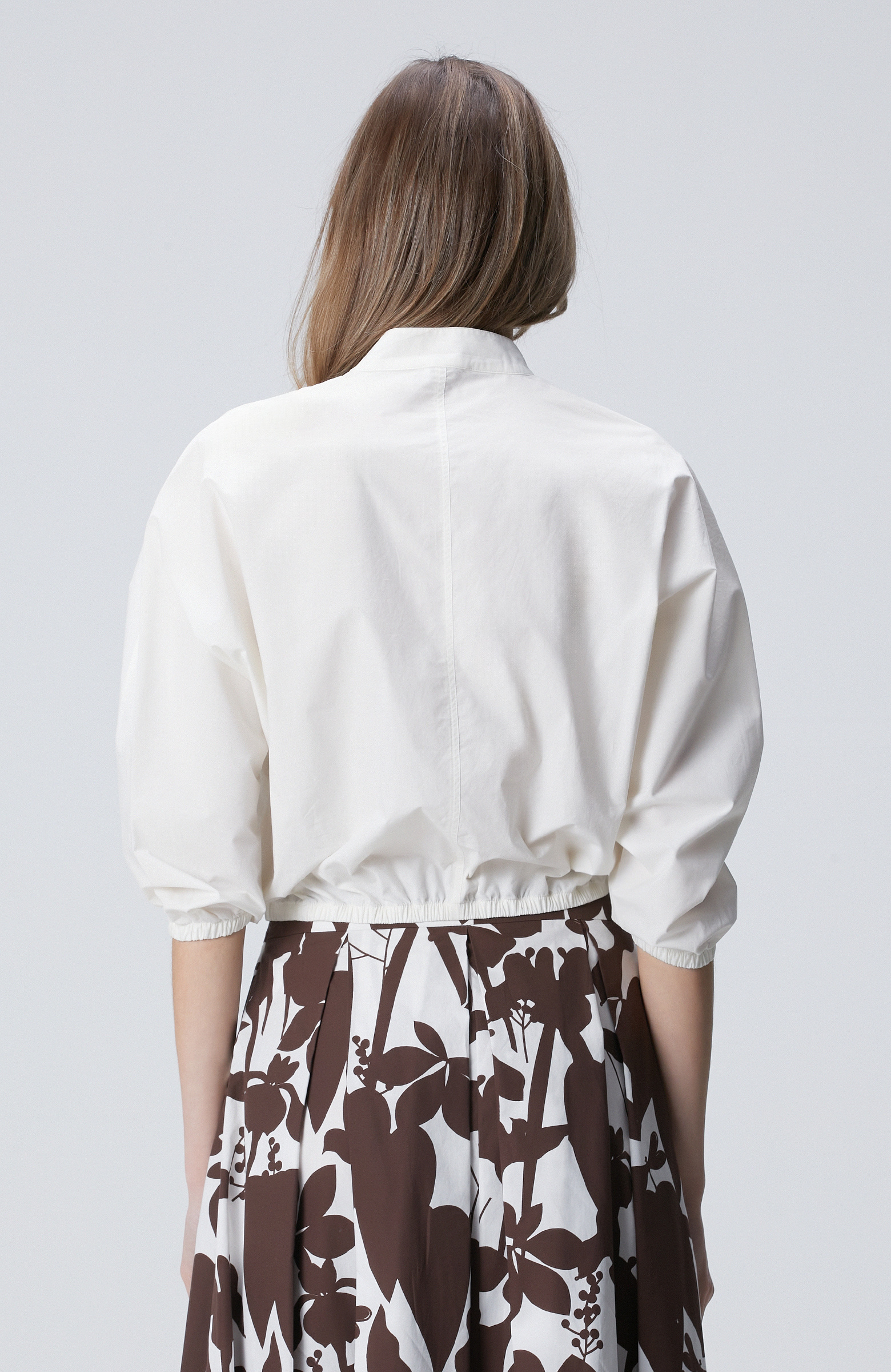 Kırık Beyaz Dik Yaka Bluz