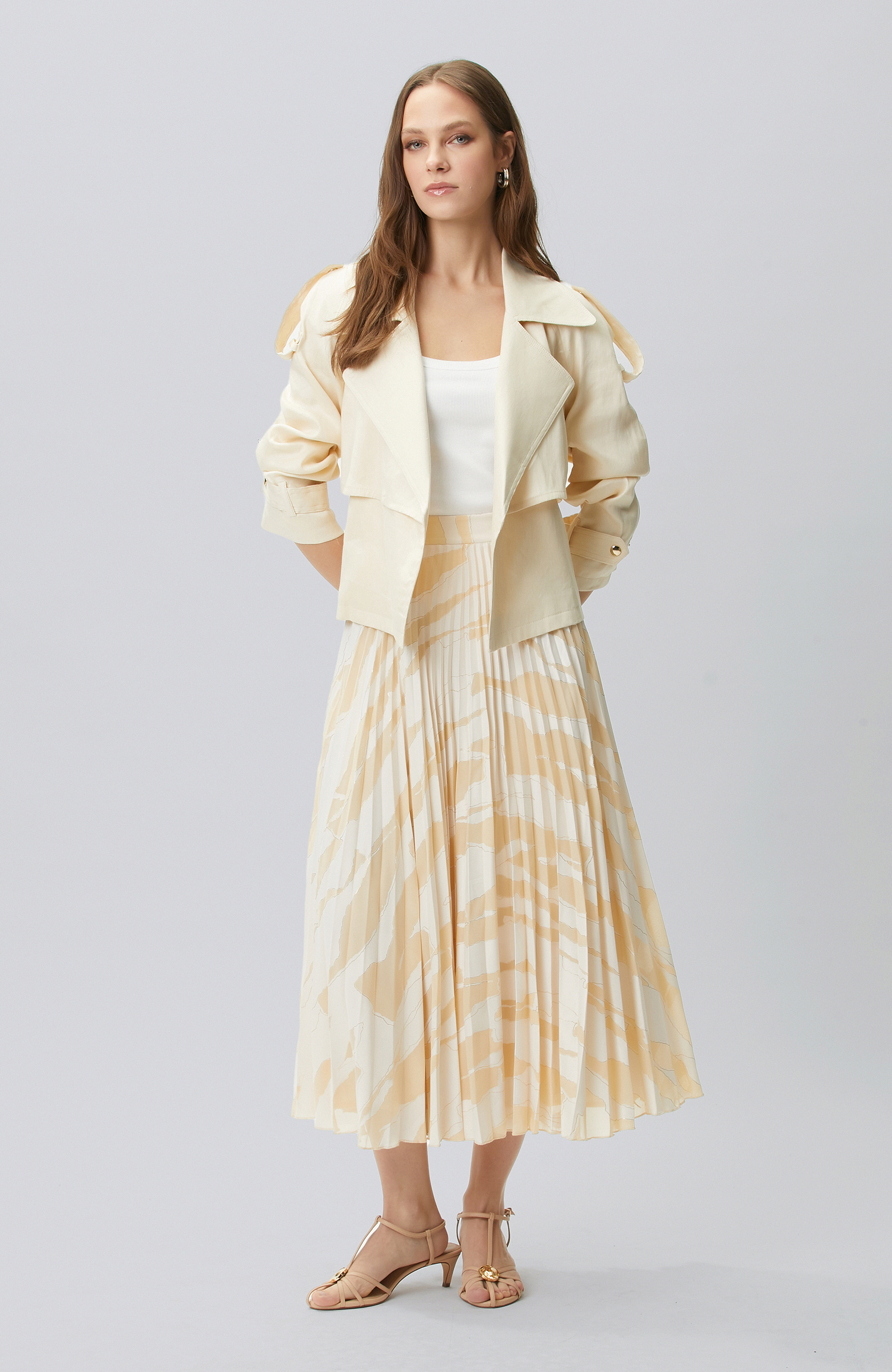 Bej Desenli Pileli Etek