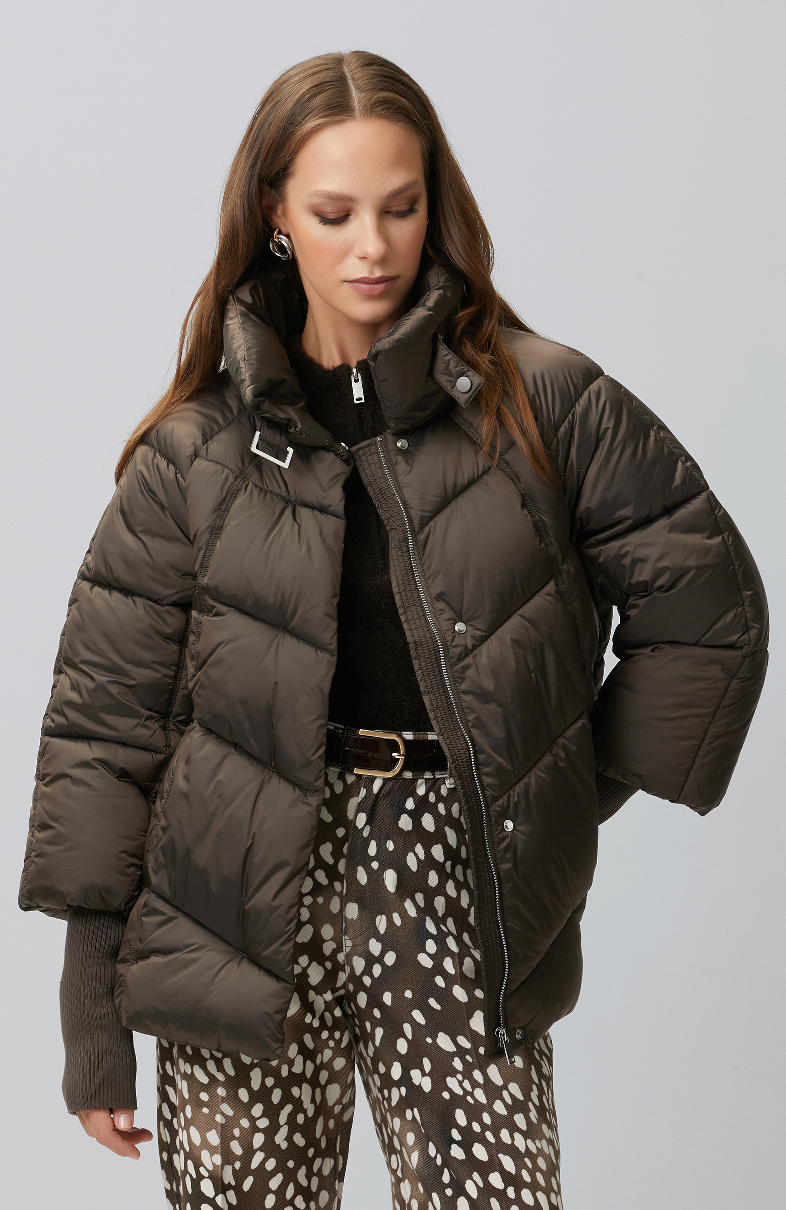 Acı Kahve Dik Yaka Oversize Puffer Mont