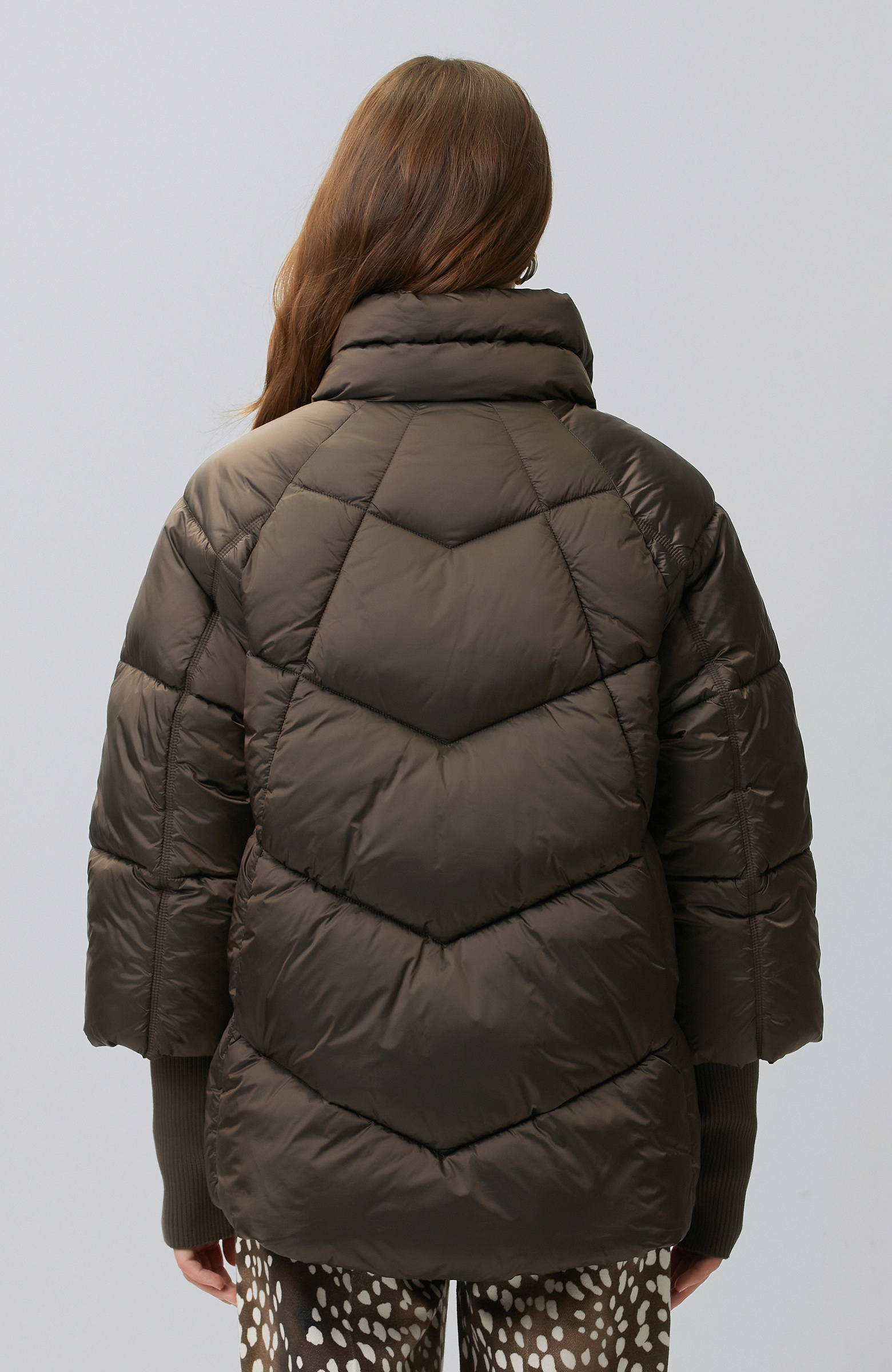 Acı Kahve Dik Yaka Oversize Puffer Mont