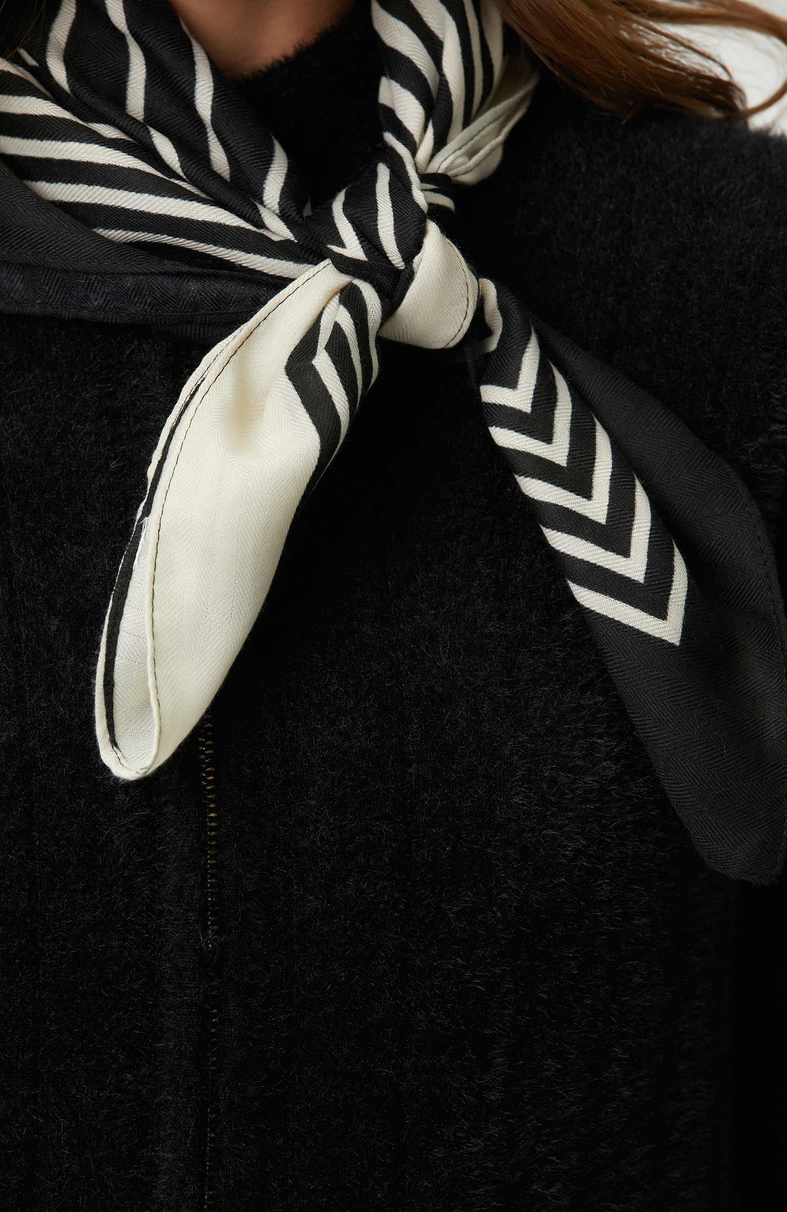 Black and White Line Detailed Women's Scarf