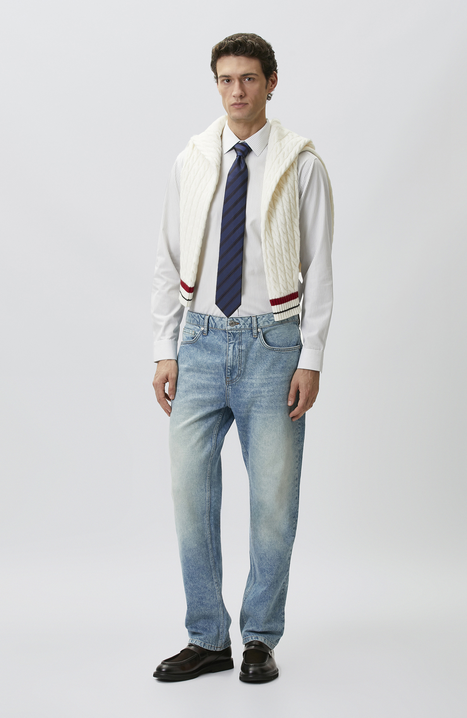 Slim Fit Beyaz Non-iron Çizgi Desenli Gömlek