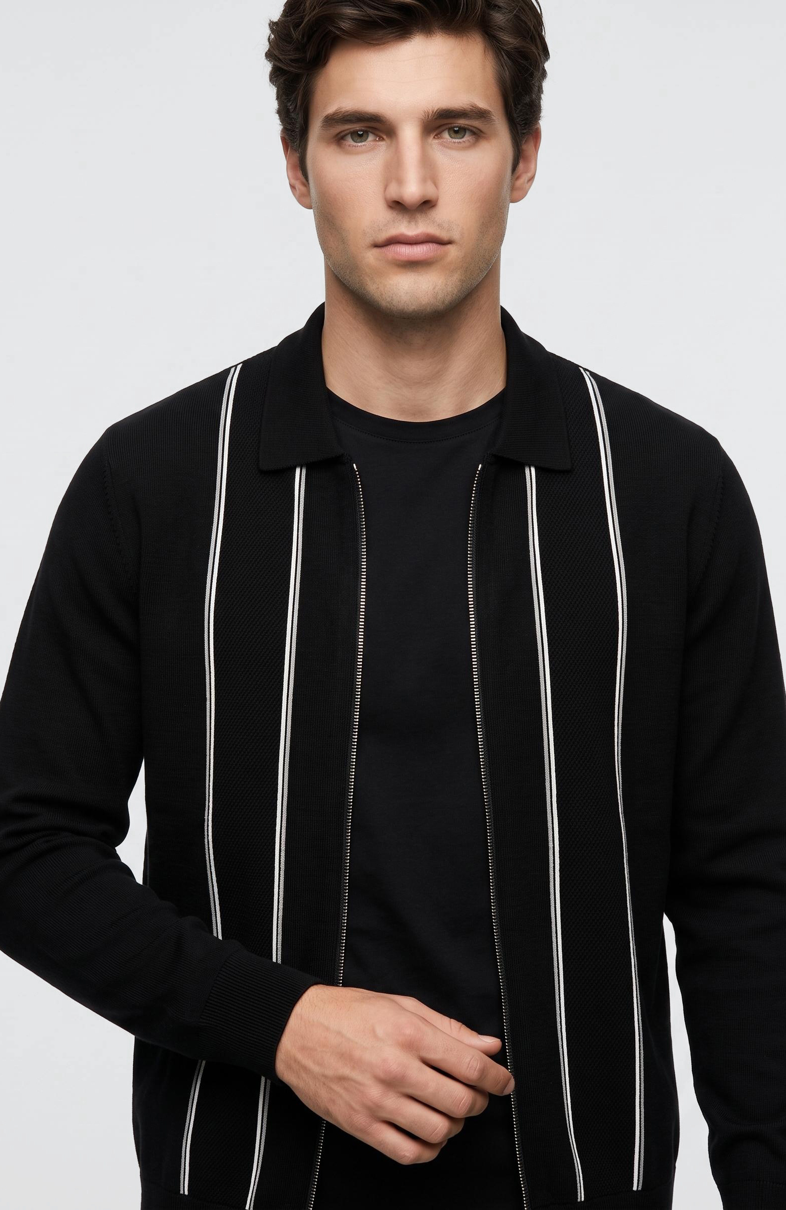 Siyah Çizgili Rayon Triko Hırka