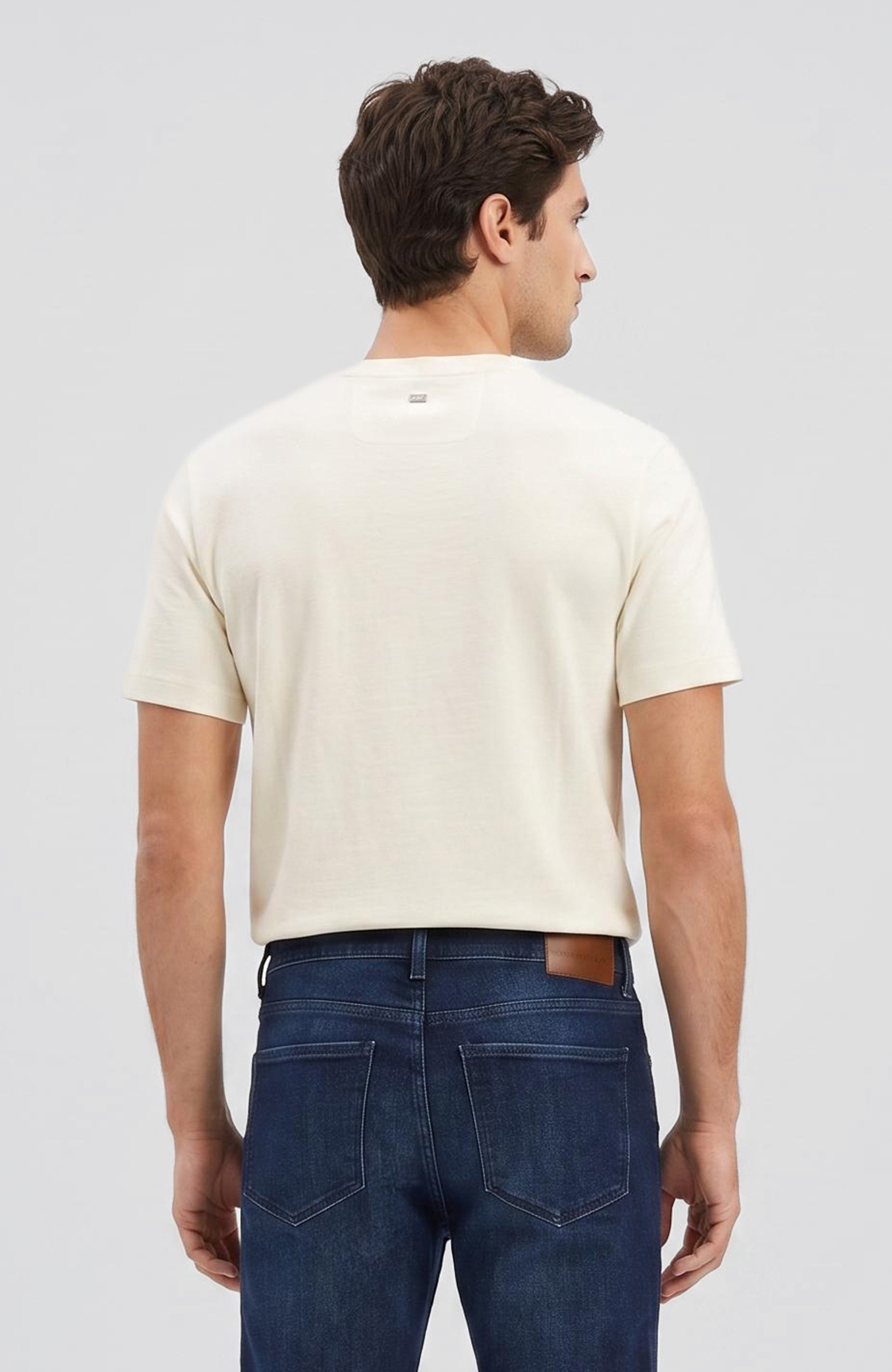 Kırık Beyaz Jakarlı Bisiklet Yaka T-shirt