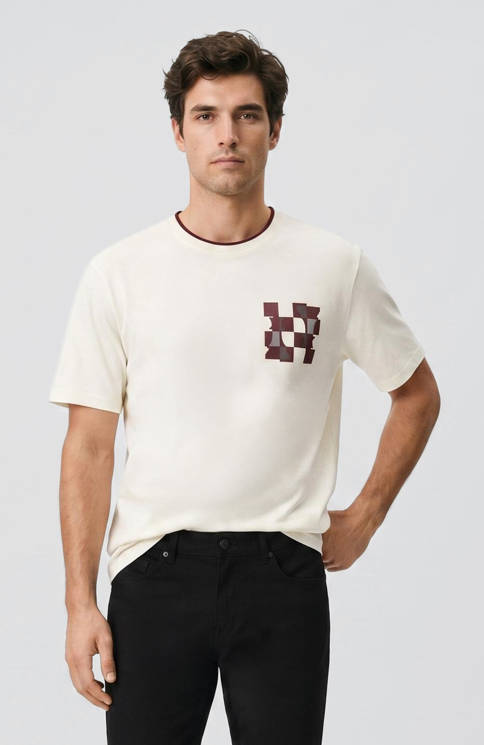 Kırık Beyaz Satranç Baskılı T-shirt