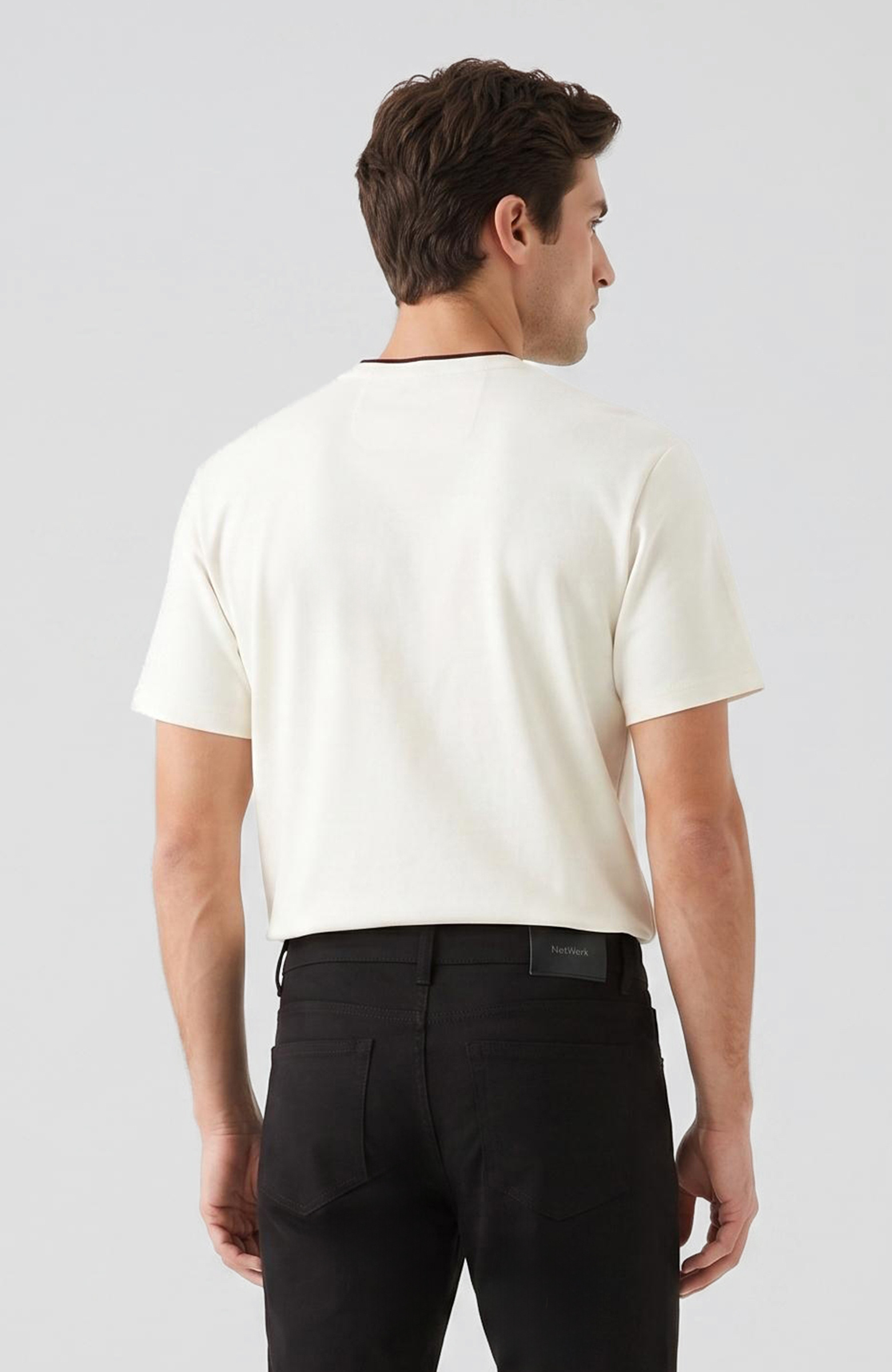 Kırık Beyaz Satranç Baskılı T-shirt