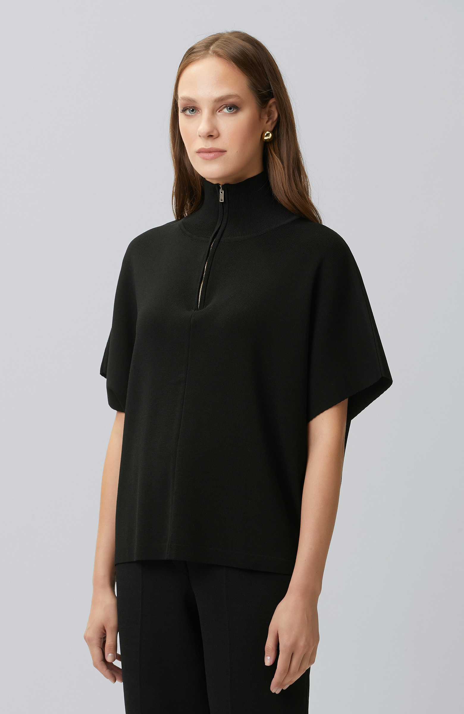 Black Loose Form Basic Knit Sweater