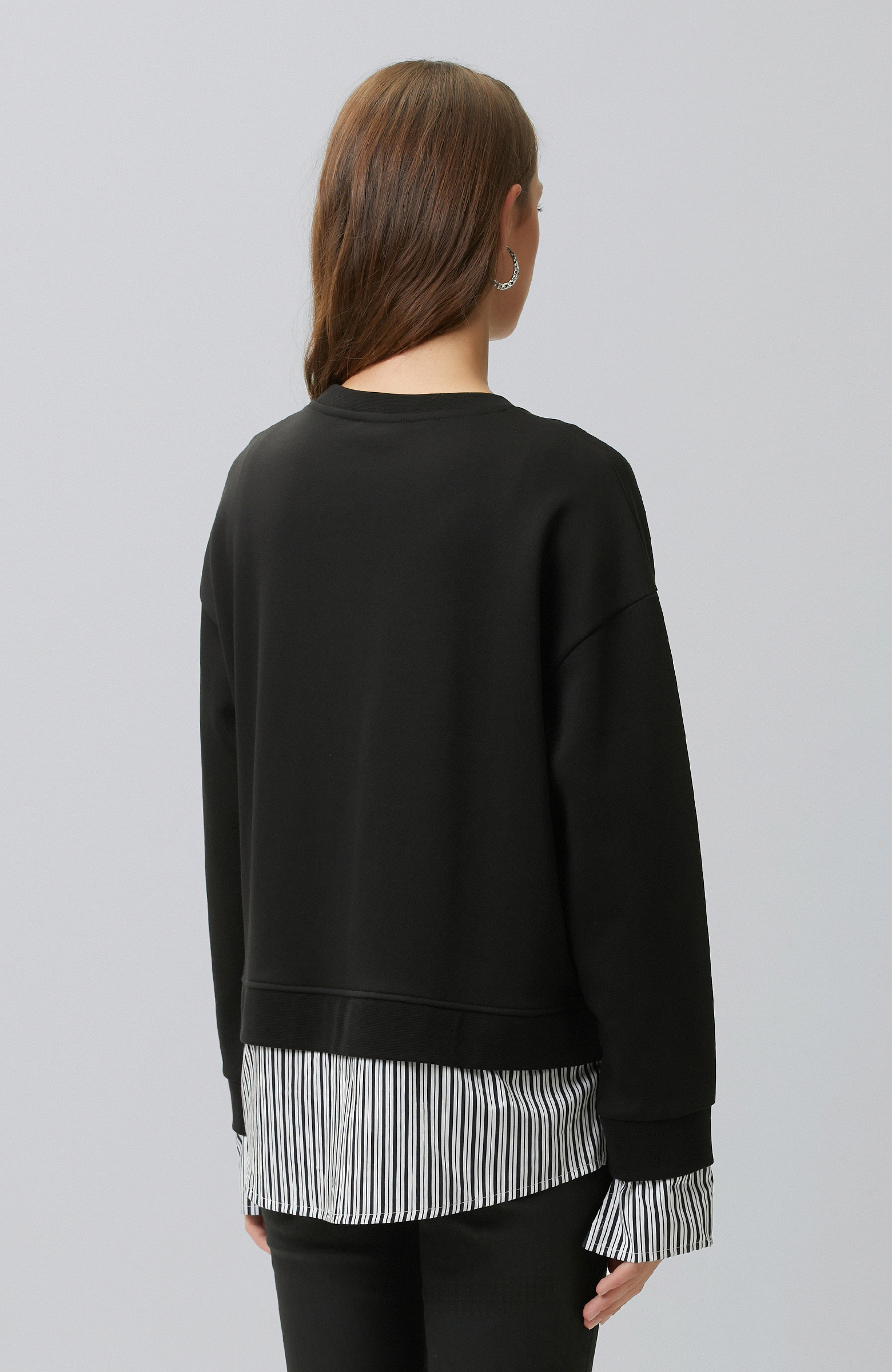 Siyah Taş Detaylı Dokuma Garnili Sweatshirt