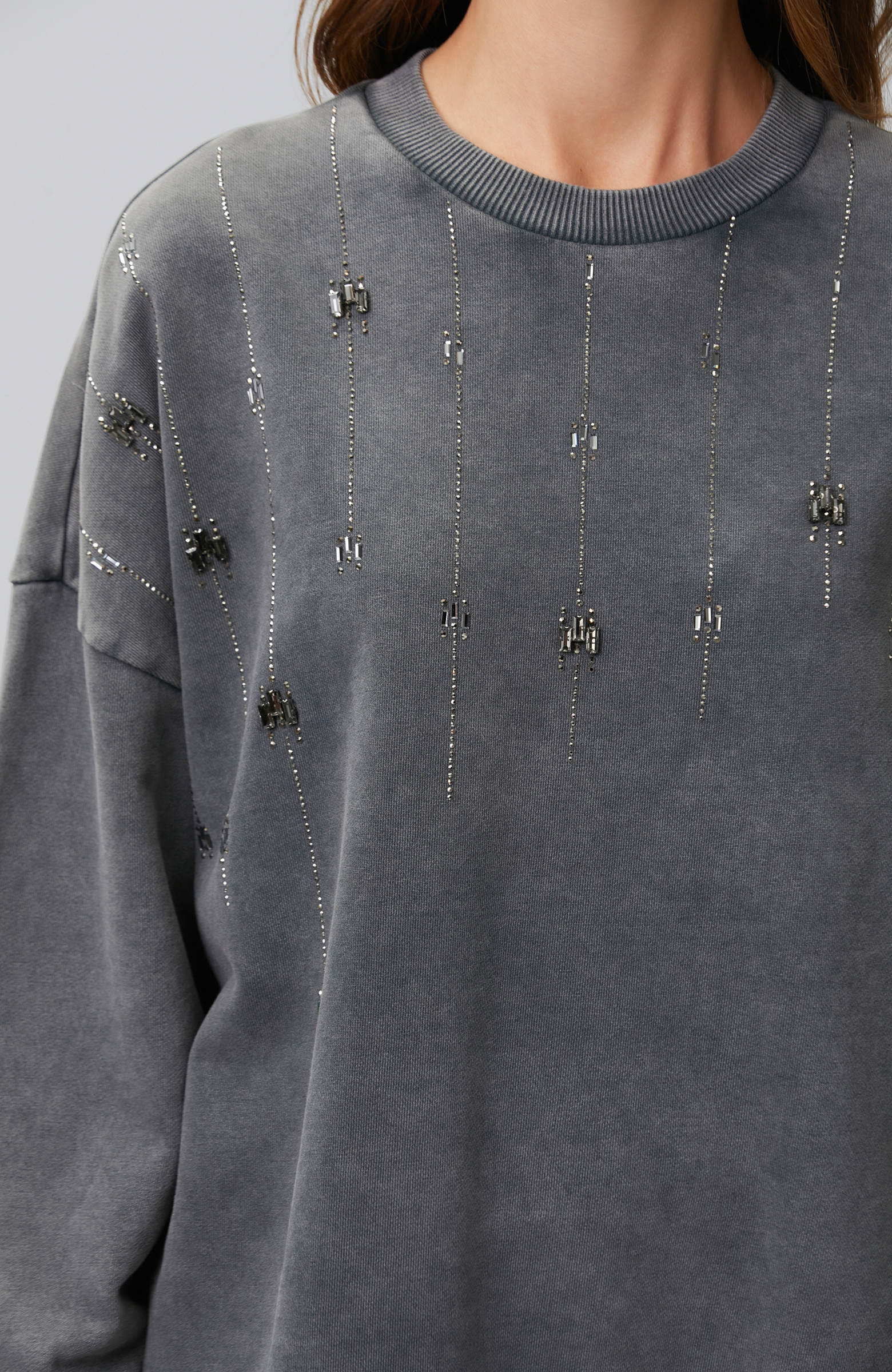 Antrasit Taş Detaylı Yıkamalı Sweatshirt