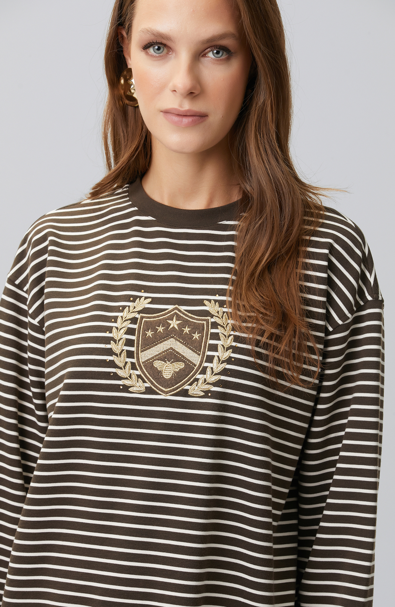 Bitter Brown Ecru Woven Garnish Sweatshirt