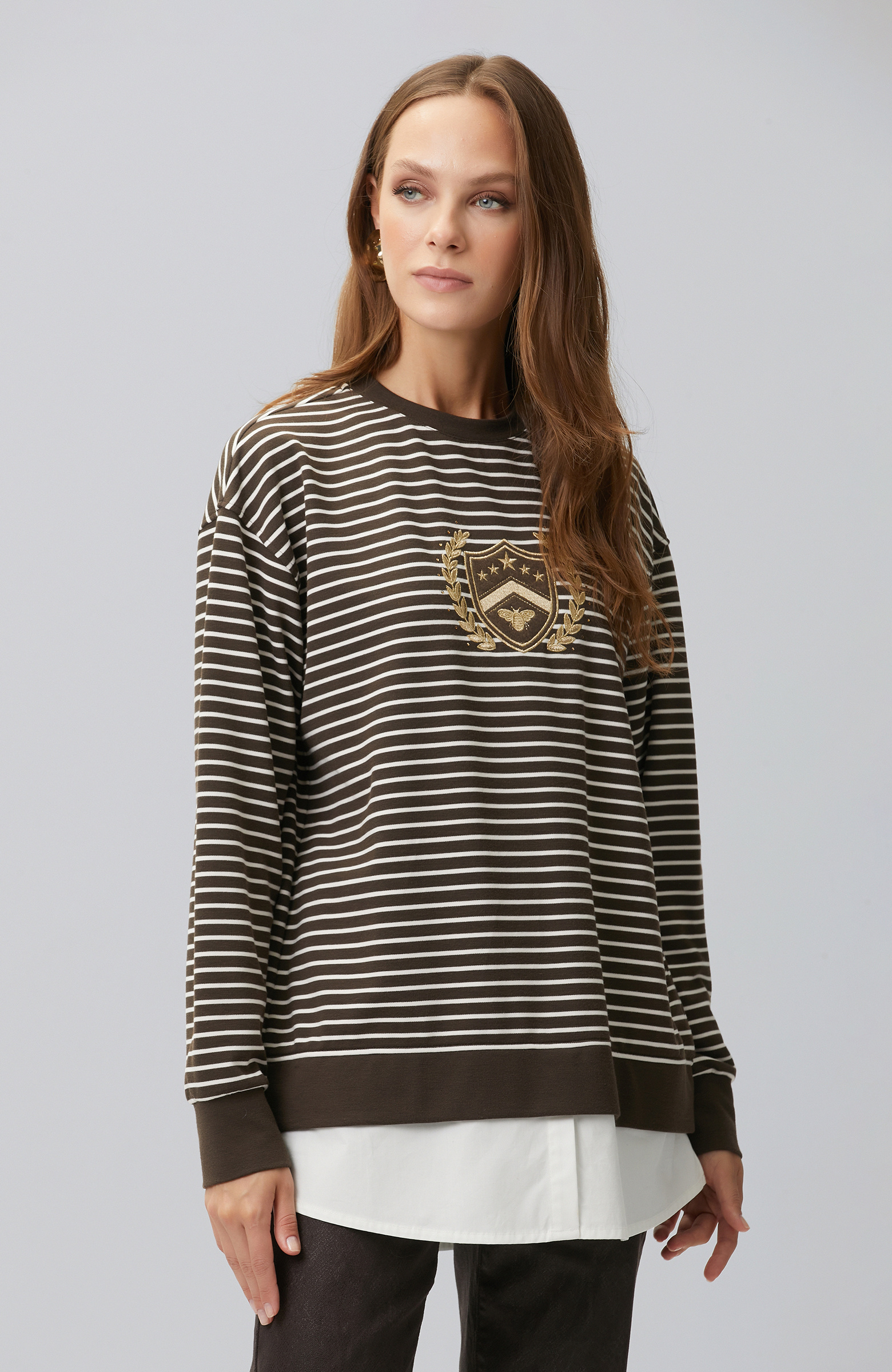 Bitter Brown Ecru Woven Garnish Sweatshirt